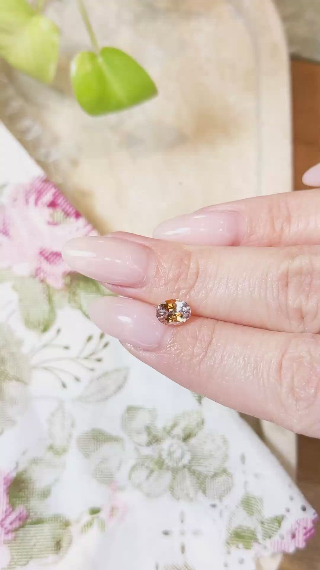 1.42 Ct. Bi Color Sapphire from Montana Size Video