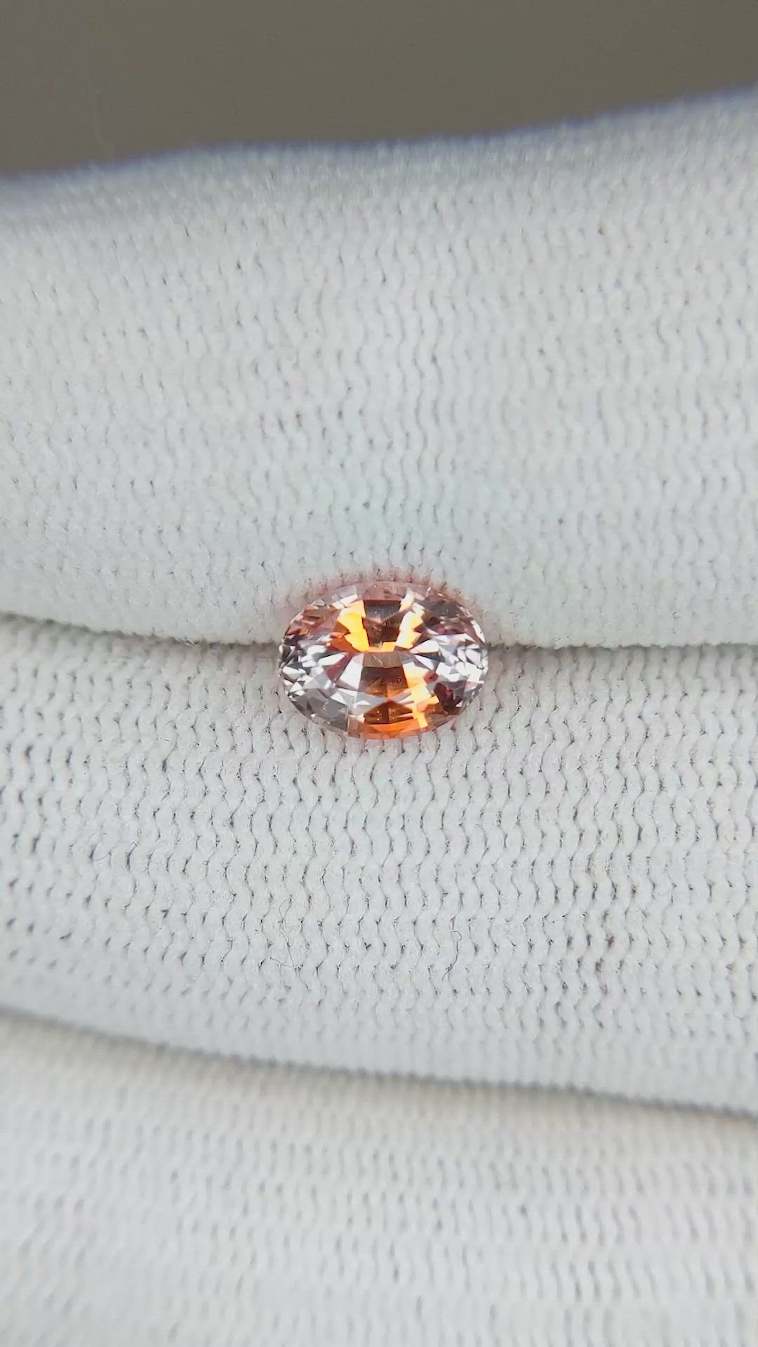 1.42 Ct. Bi Color Sapphire from Montana Size Video