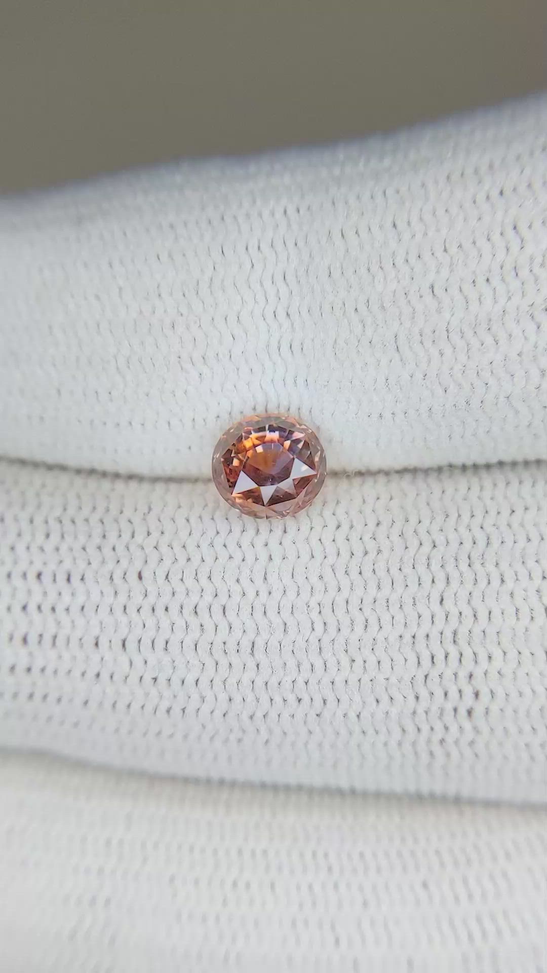 1.25 Ct. Bi Color Sapphire from Montana Size Video