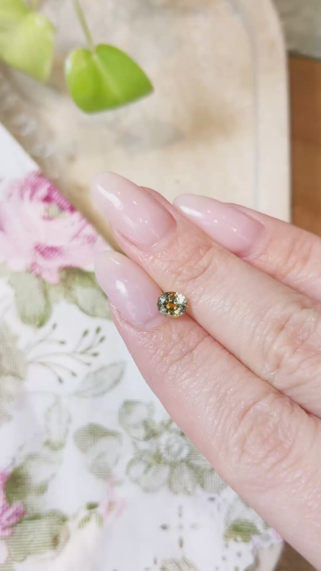 1.03 Ct. Bi Color Sapphire from Montana Size Video