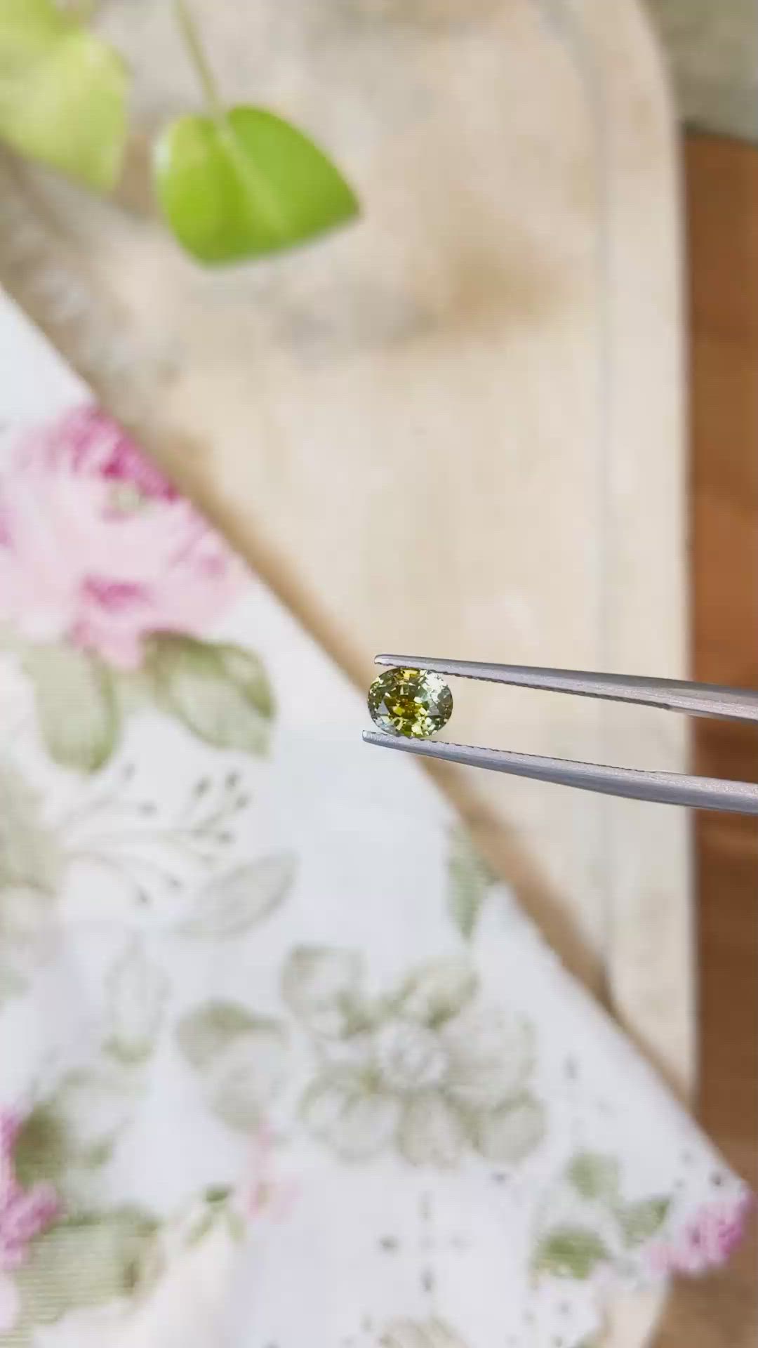 1.03 Ct. Bi Color Sapphire from Montana Size Video