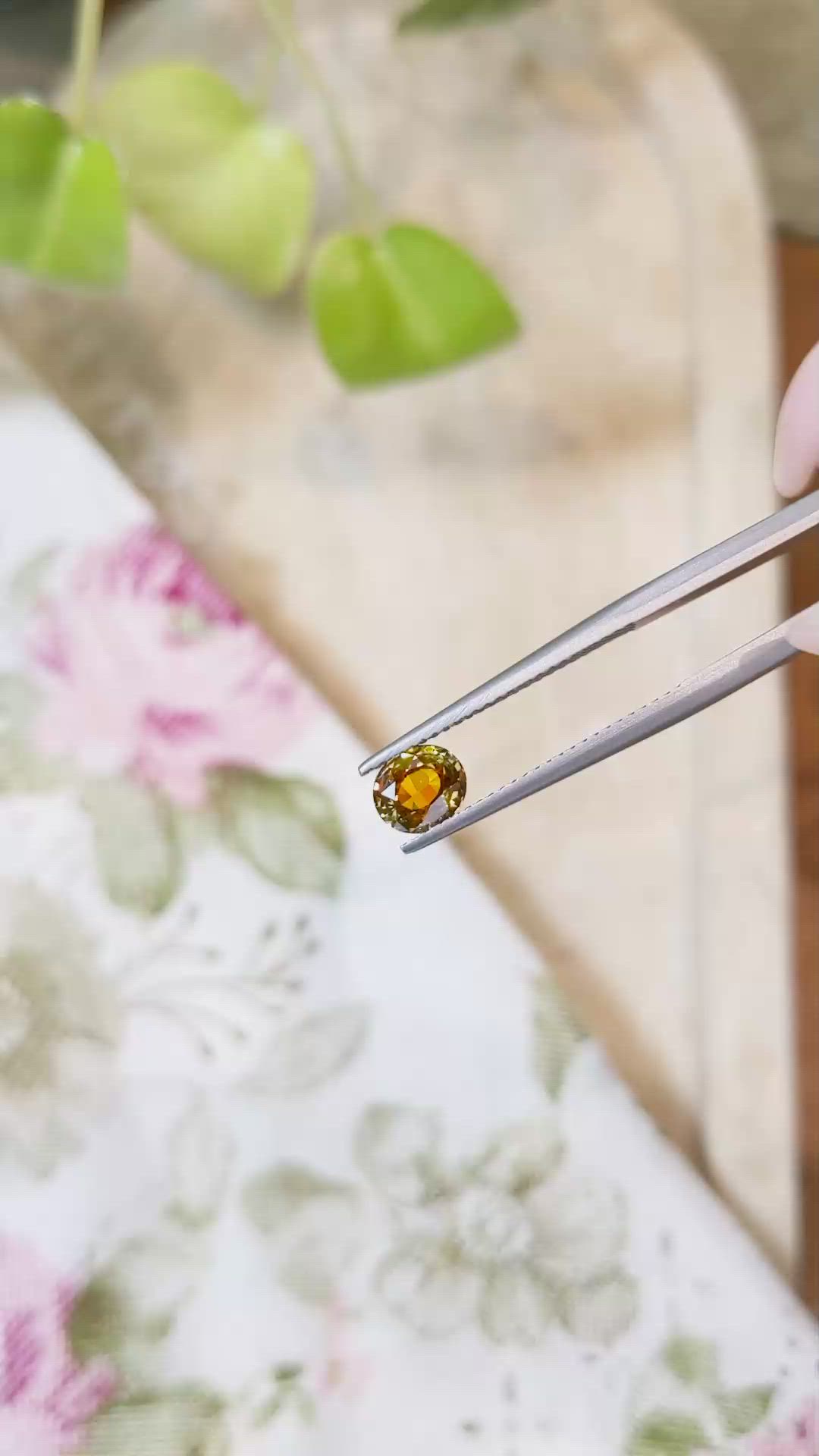 1.13 Ct. Bi Color Sapphire from Montana Size Video