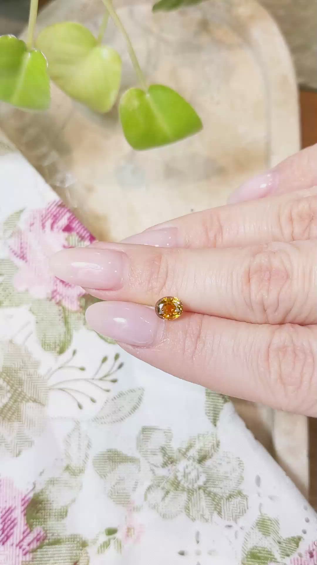 1.40 Ct. Bi Color Sapphire from Montana Size Video