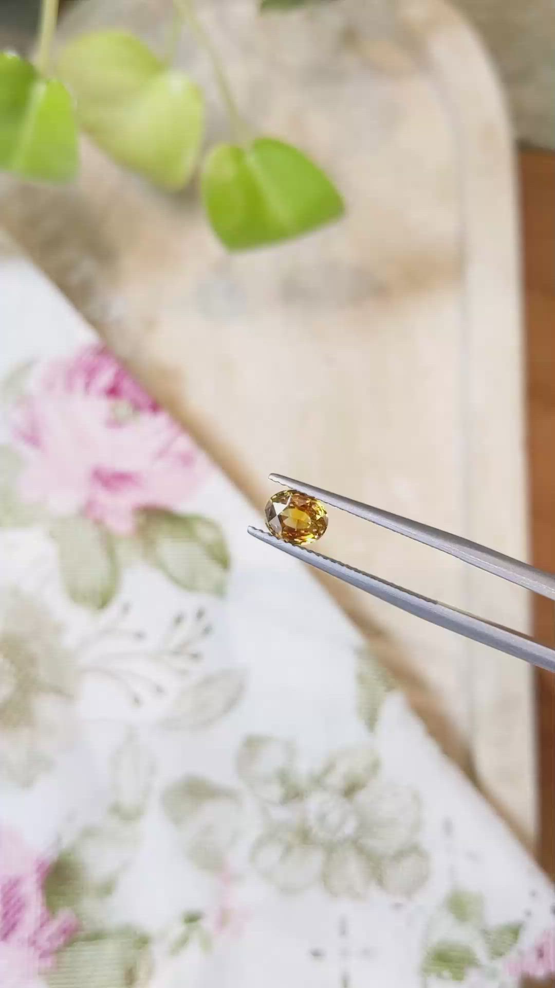 1.40 Ct. Bi Color Sapphire from Montana Size Video