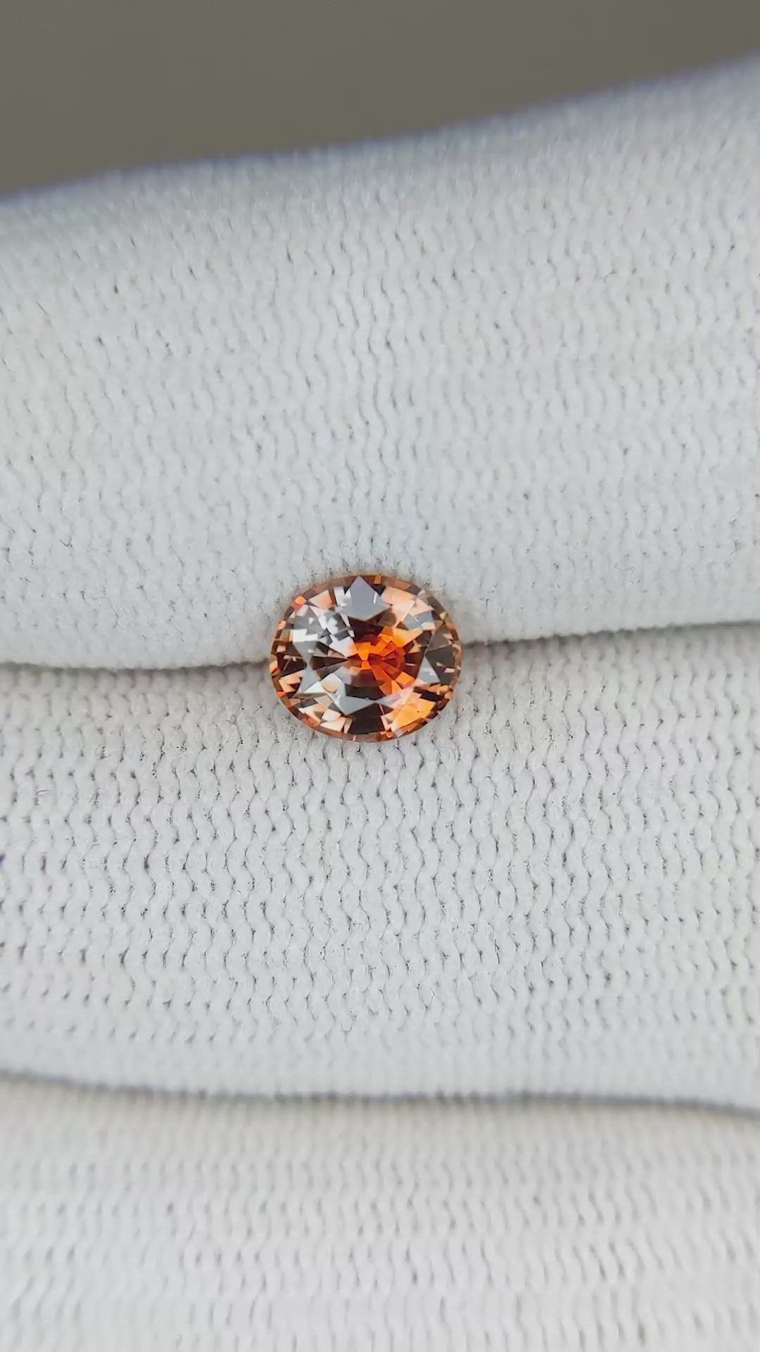 1.13 Ct. Bi Color Sapphire from Montana Size Video