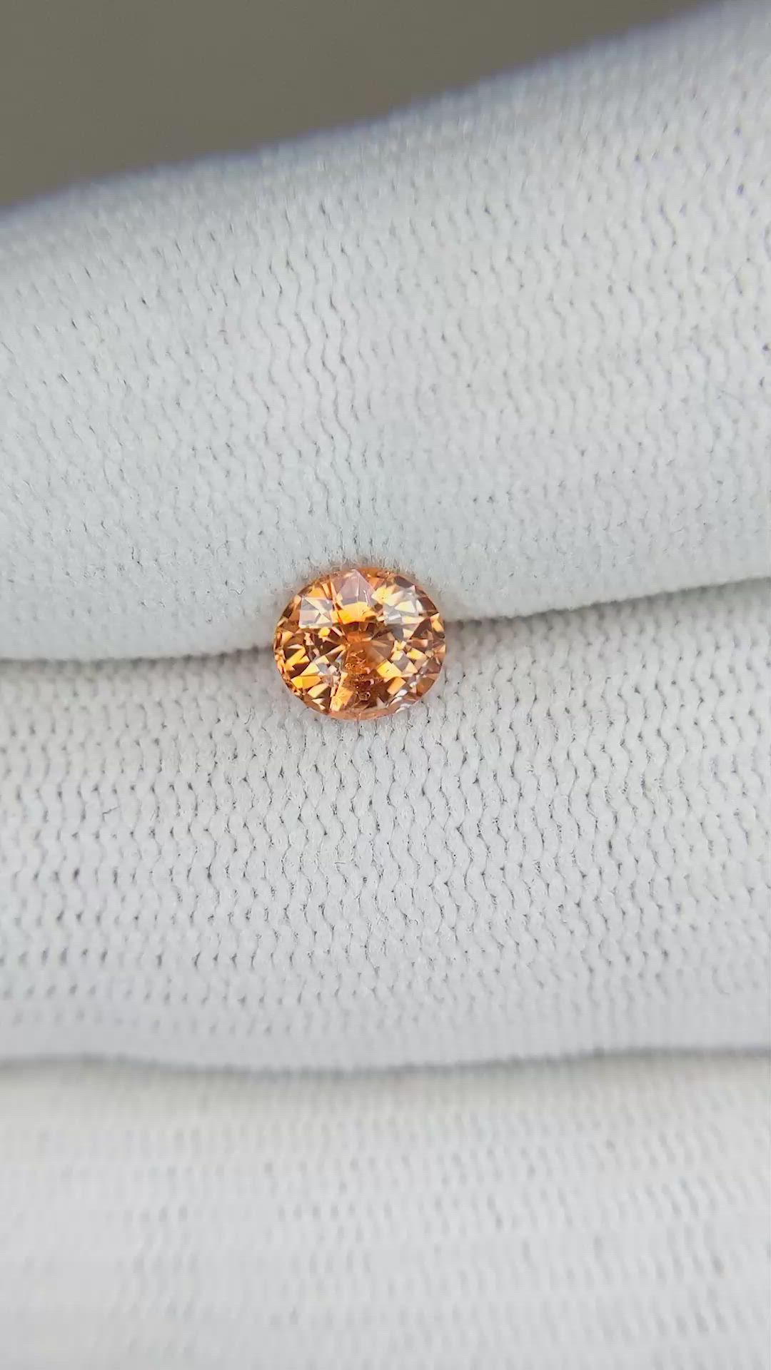 0.99 Ct. Bi Color Sapphire from Montana Size Video