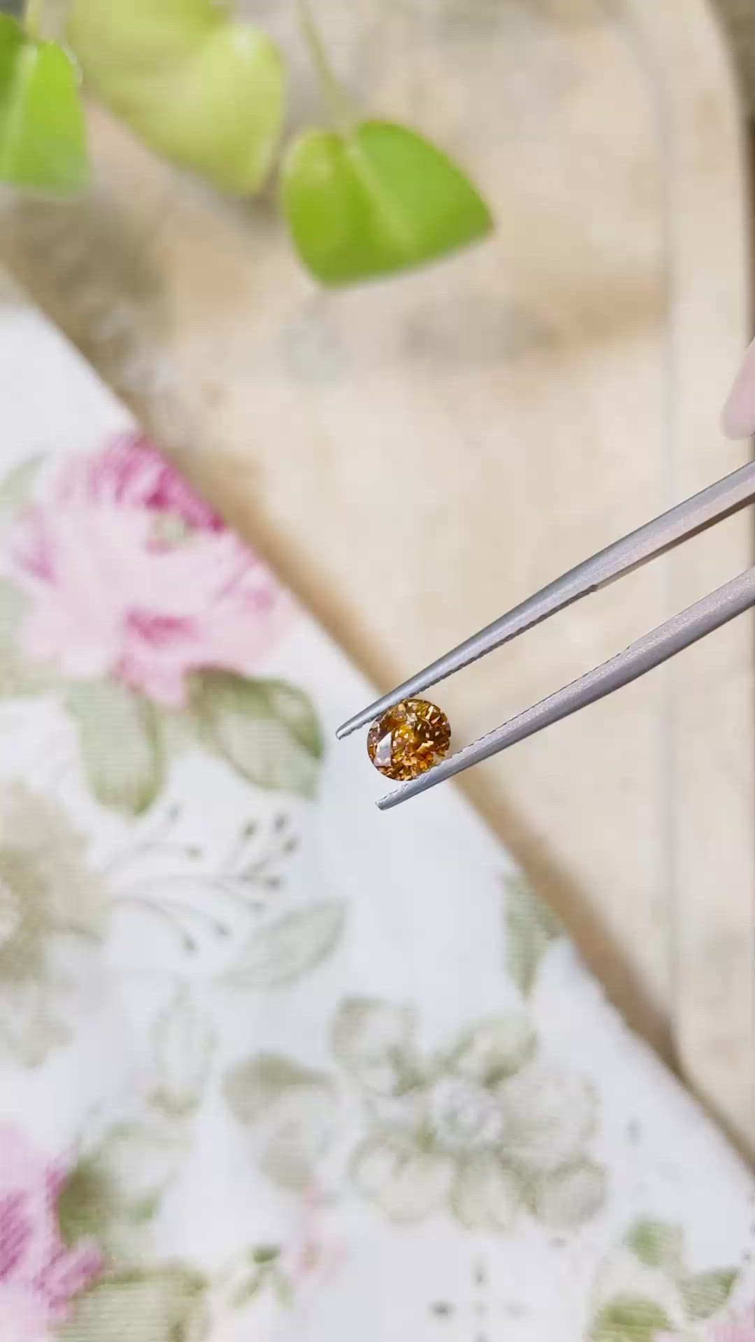 0.99 Ct. Bi Color Sapphire from Montana Size Video