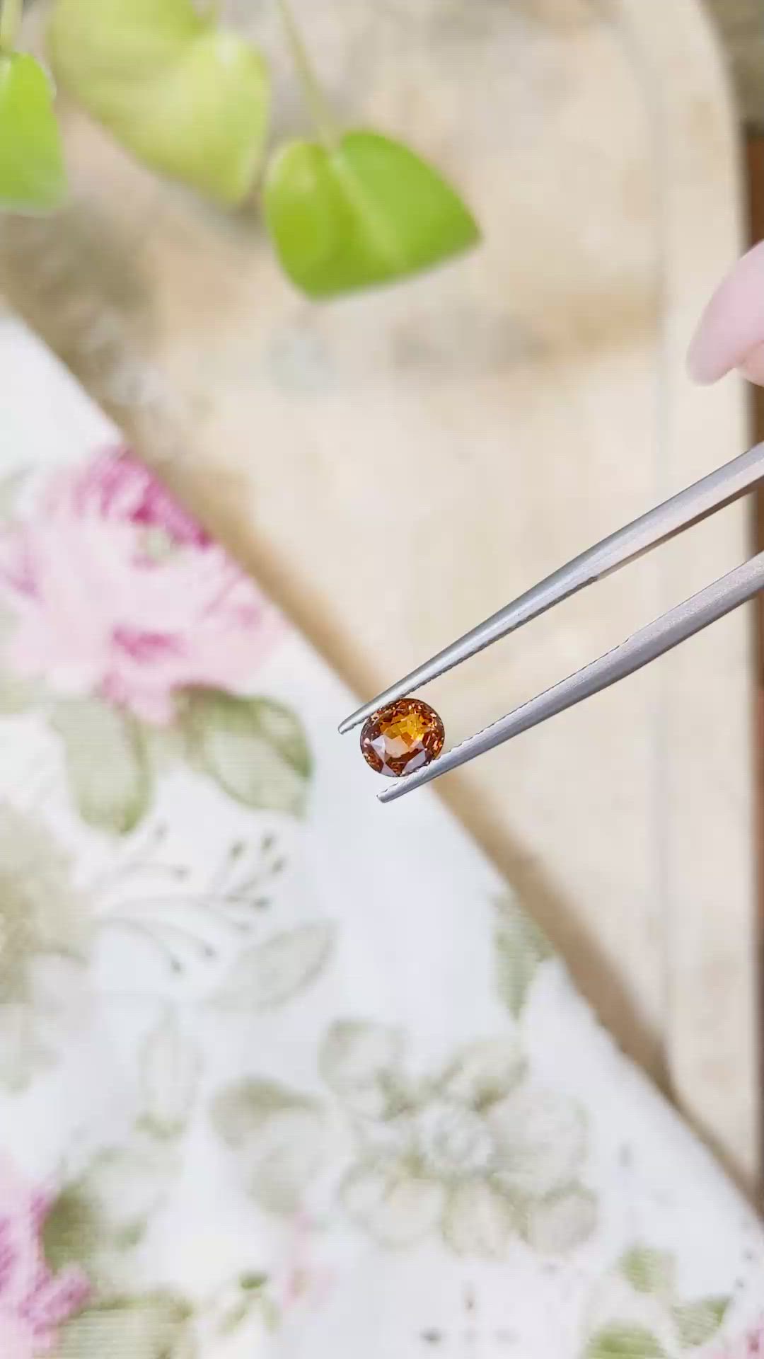 1.03 Ct. Bi Color Sapphire from Montana Size Video