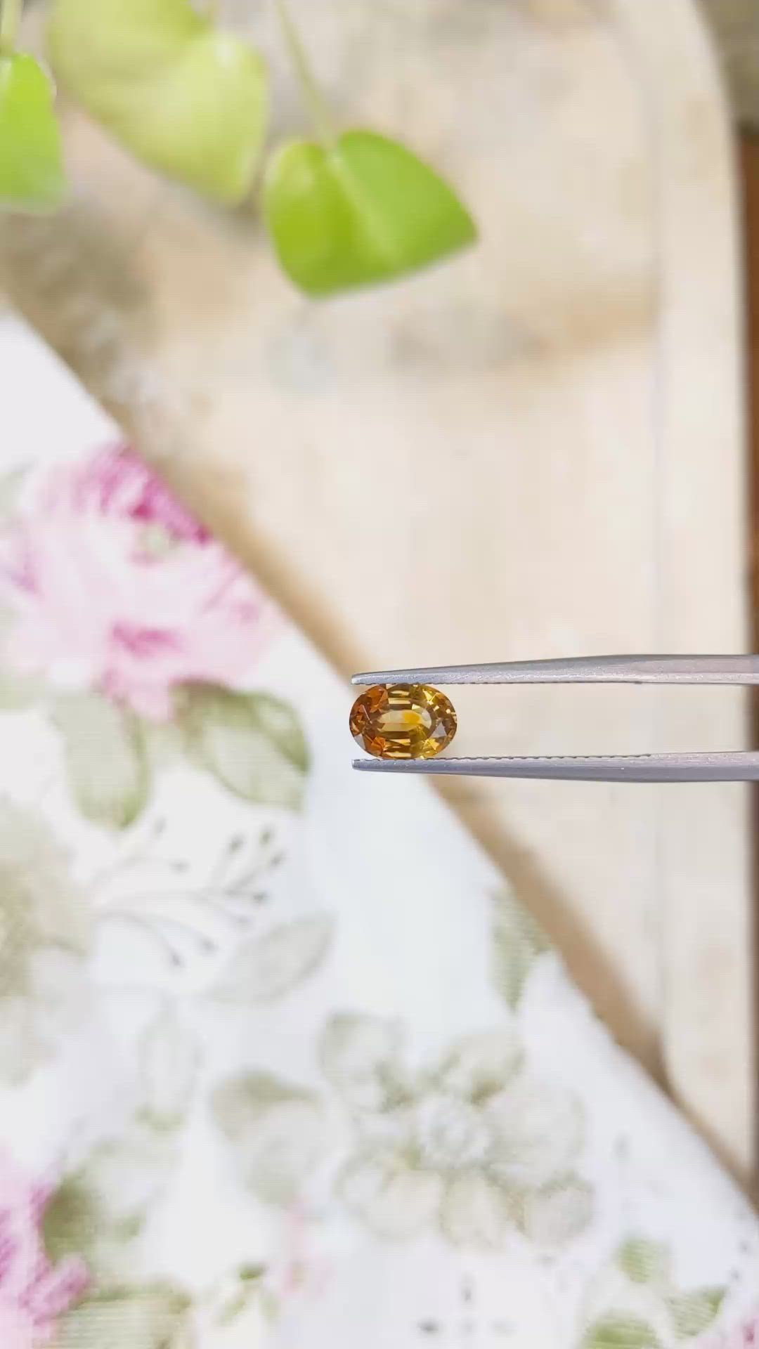 1.22 Ct. Bi Color Sapphire from Montana Size Video