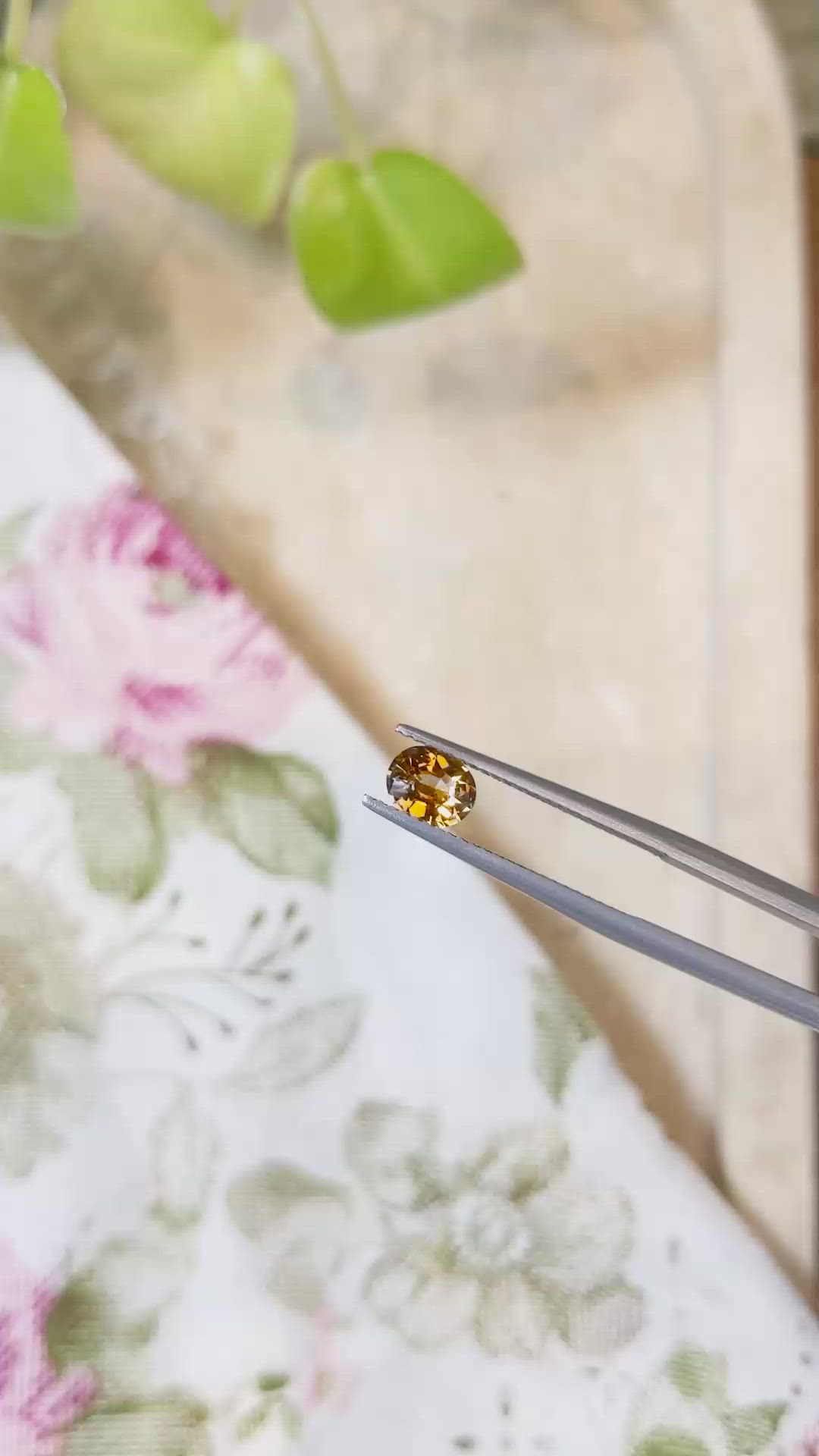 0.87 Ct. Bi Color Sapphire from Montana Size Video