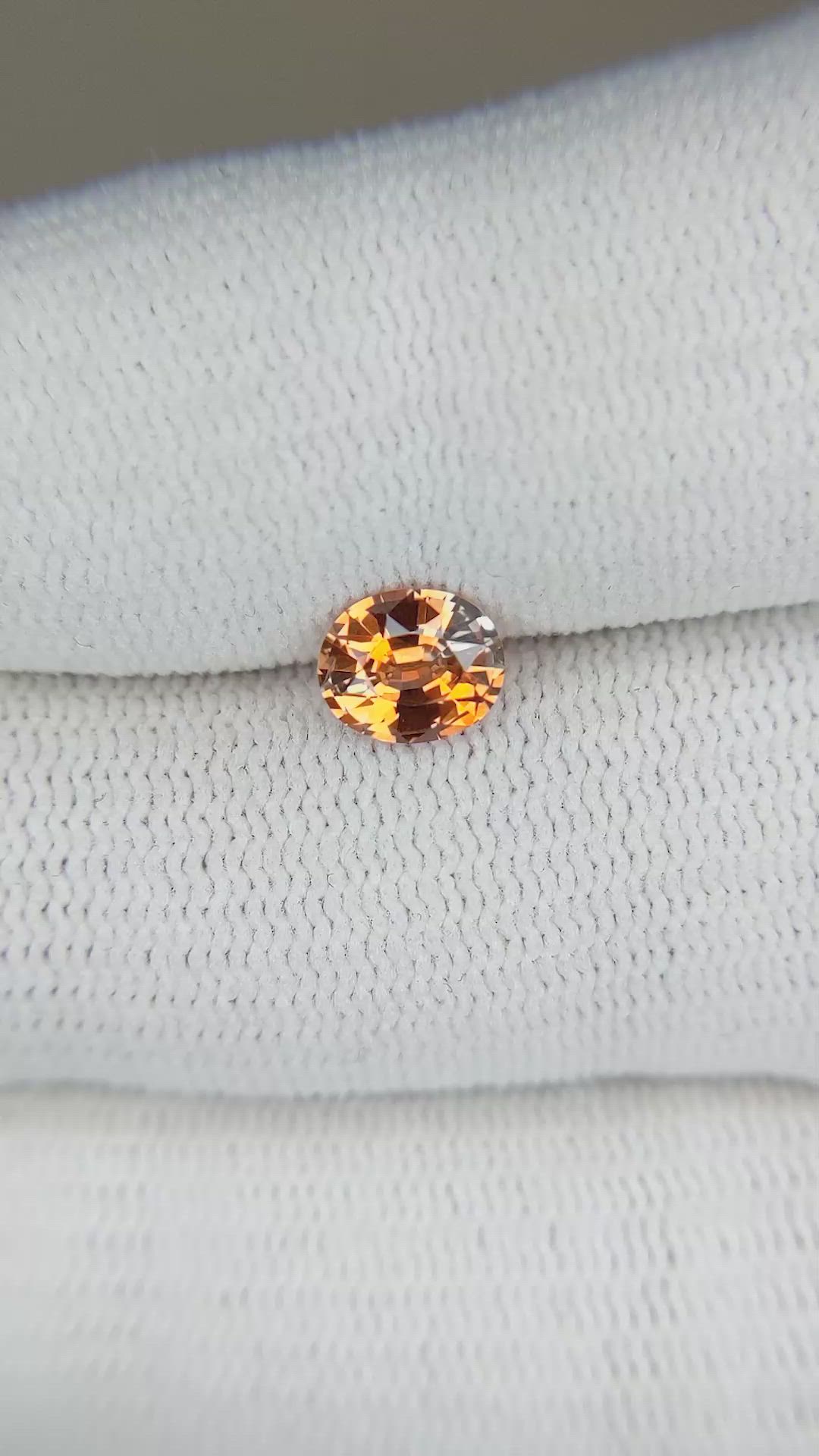 0.87 Ct. Bi Color Sapphire from Montana Size Video