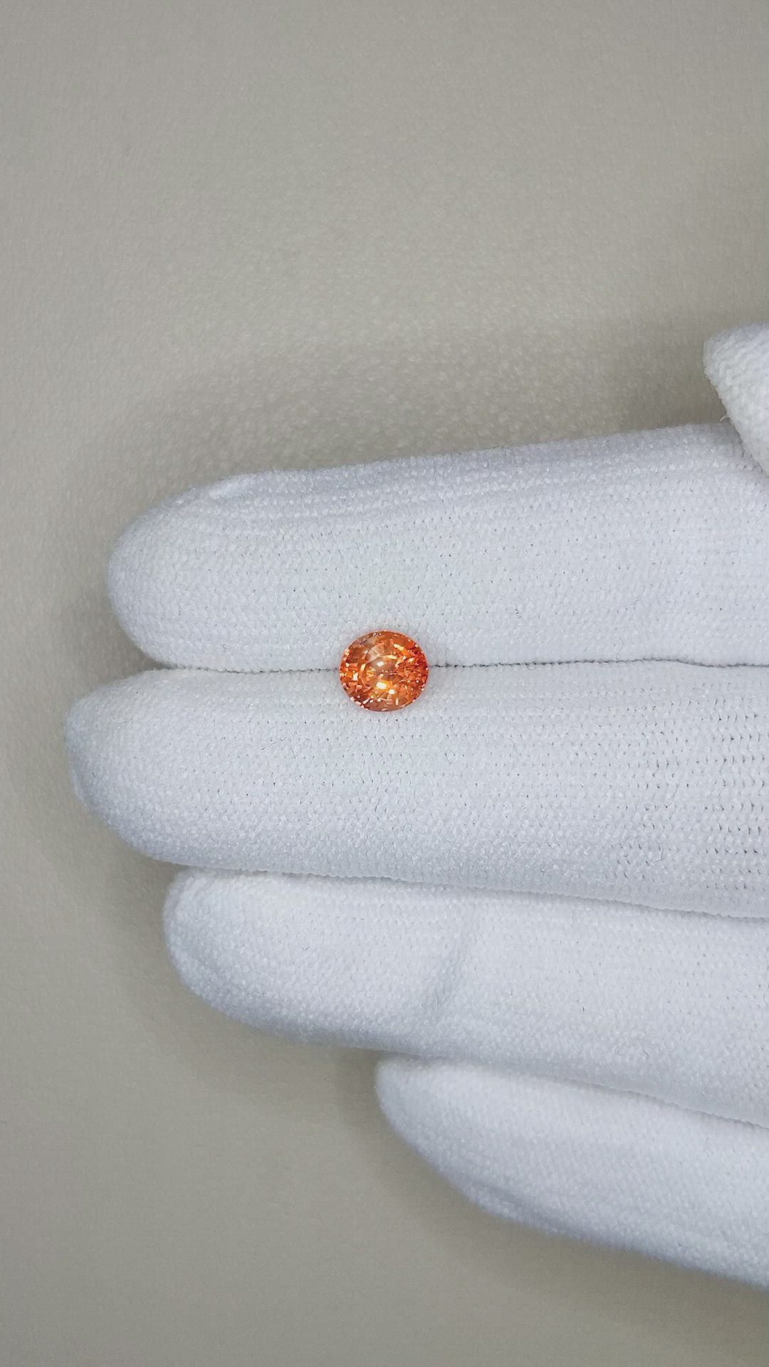1.02 Ct. Bi Color Sapphire from Montana Size Video