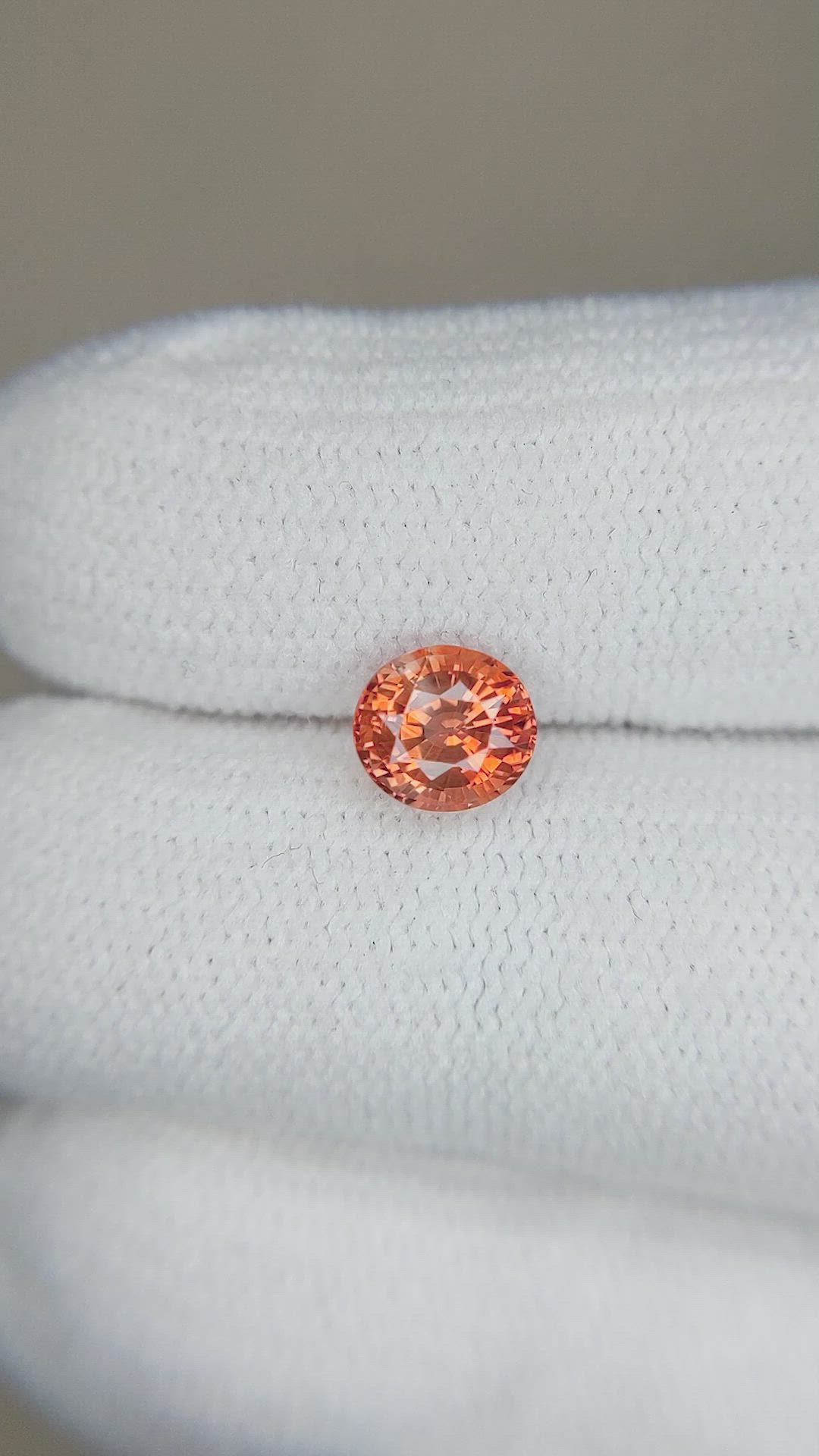 1.02 Ct. Bi Color Sapphire from Montana Size Video