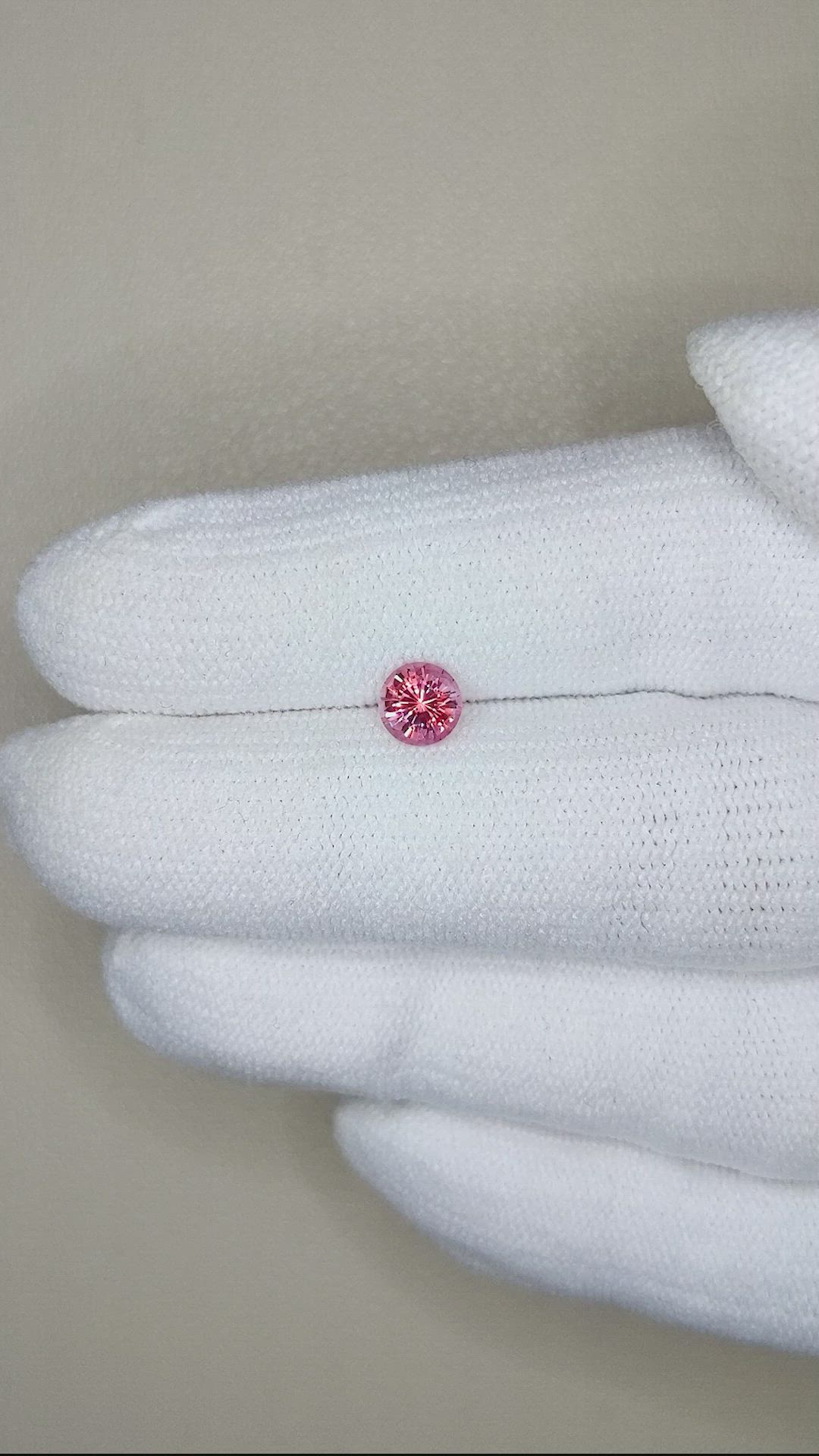 0.65 Ct. Bi Color Sapphire from Montana Size Video