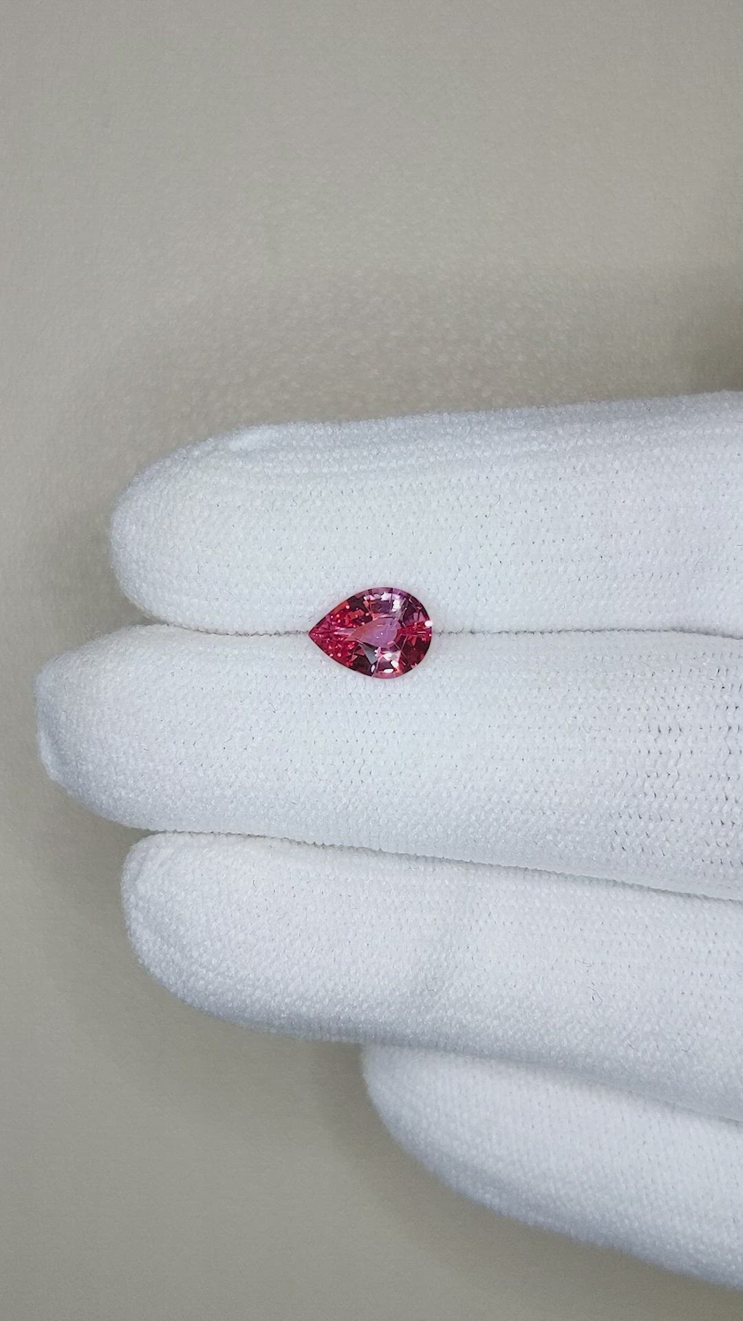 1.09 Ct. Bi Color Sapphire from Montana Size Video