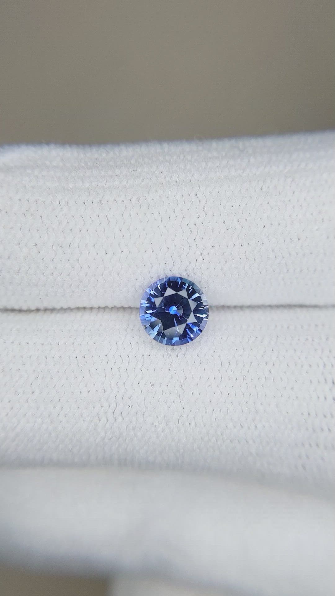 1.01 Ct. Blue Sapphire from Ceylon (Sri Lanka) Size Video