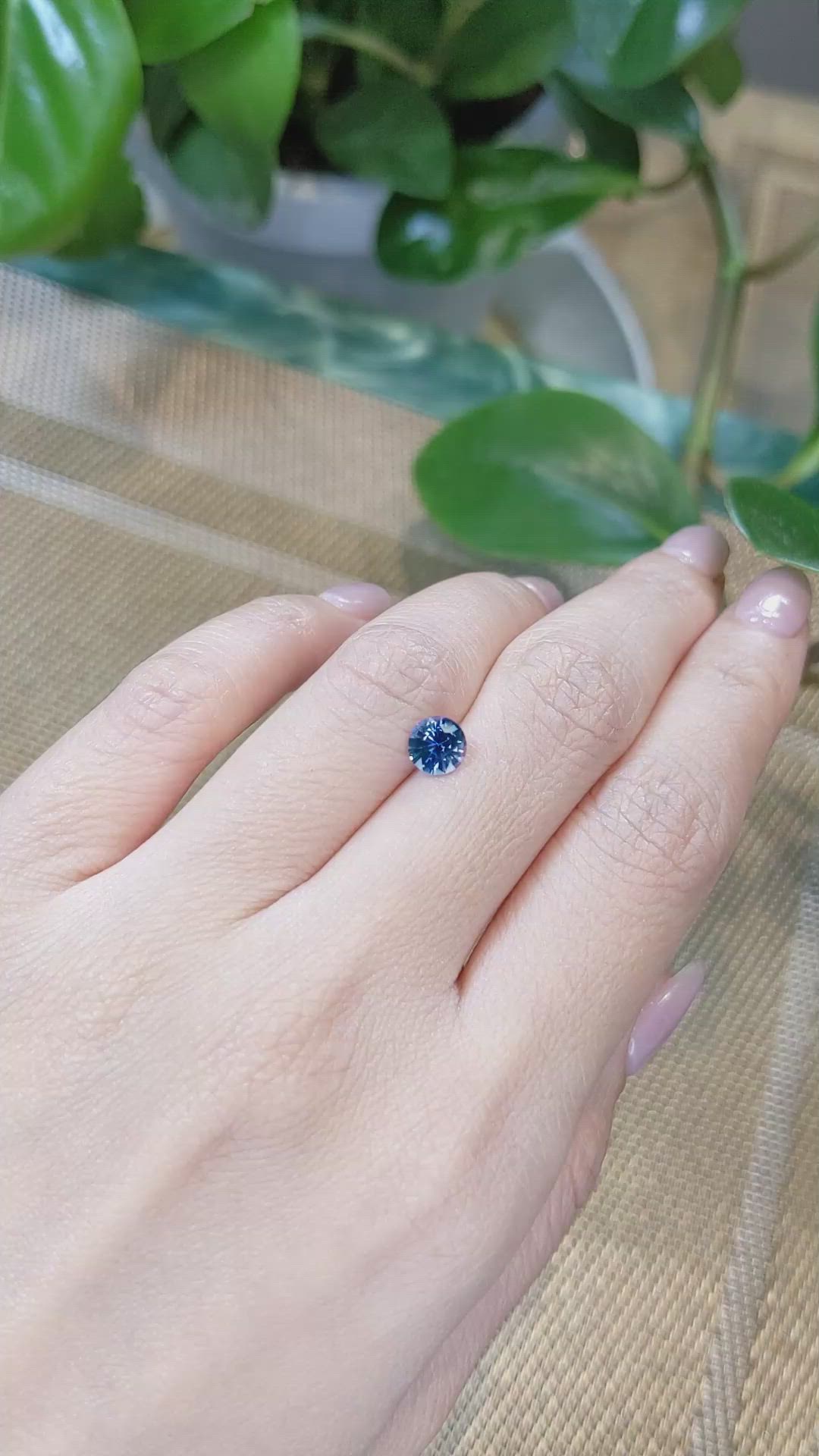 1.01 Ct. Blue Sapphire from Ceylon (Sri Lanka) Size Video