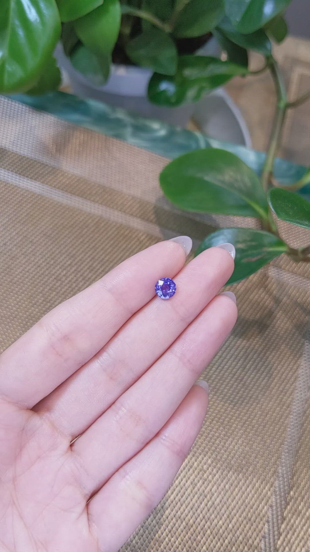 1.05 Ct. Color Change Sapphire from Ceylon (Sri Lanka) Size Video