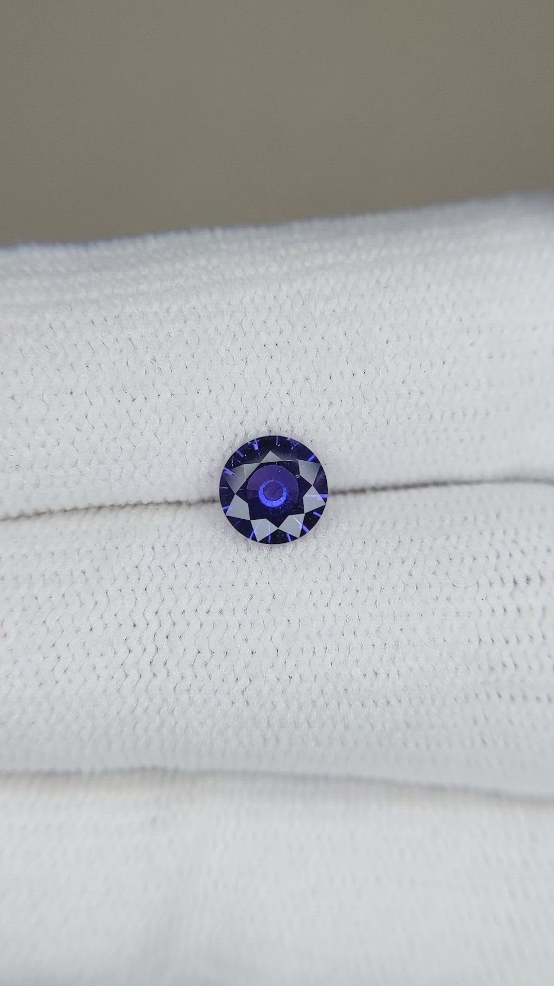 0.71 Ct. Color Change Sapphire from Ceylon (Sri Lanka) Size Video
