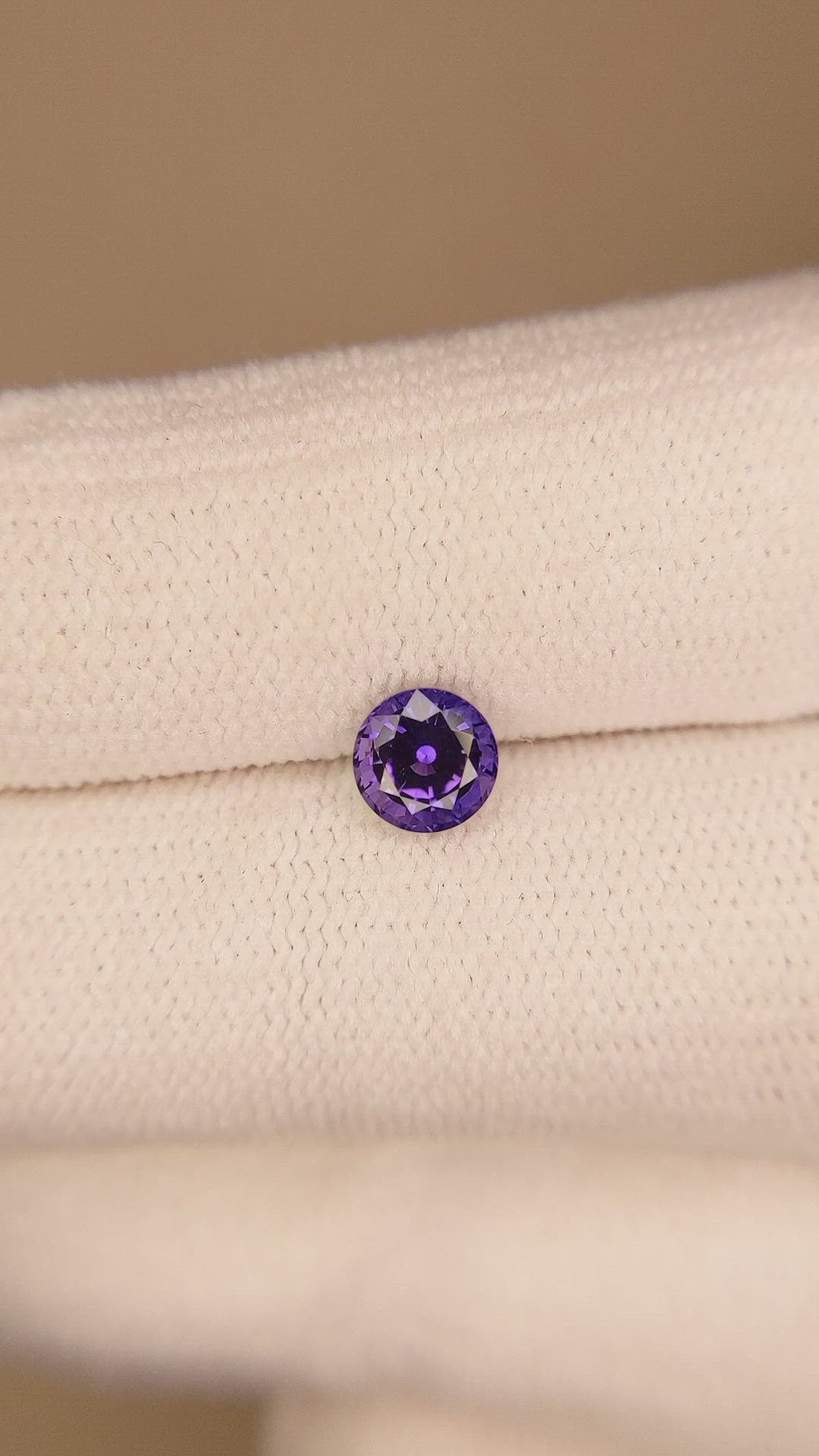 0.76 Ct. Color Change Sapphire from Ceylon (Sri Lanka) Size Video