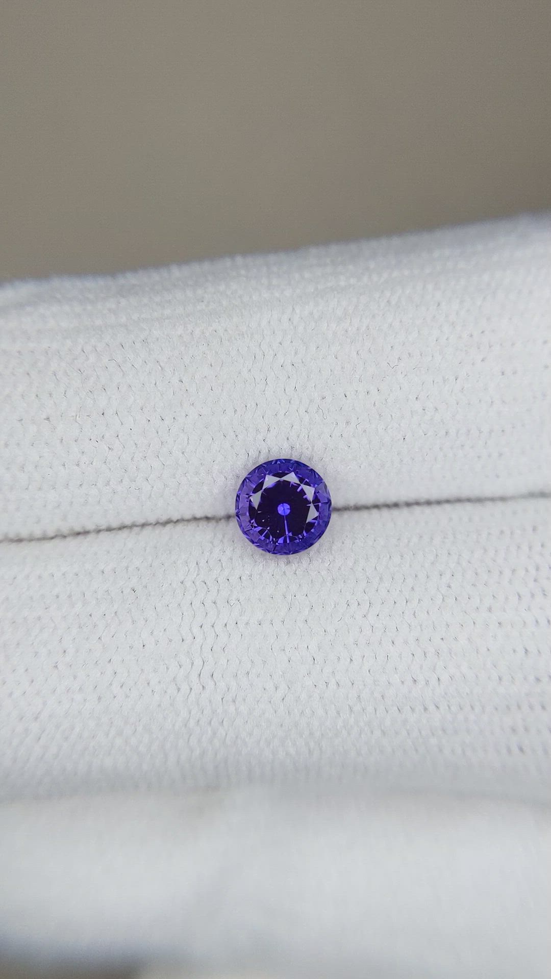 0.76 Ct. Color Change Sapphire from Ceylon (Sri Lanka) Size Video