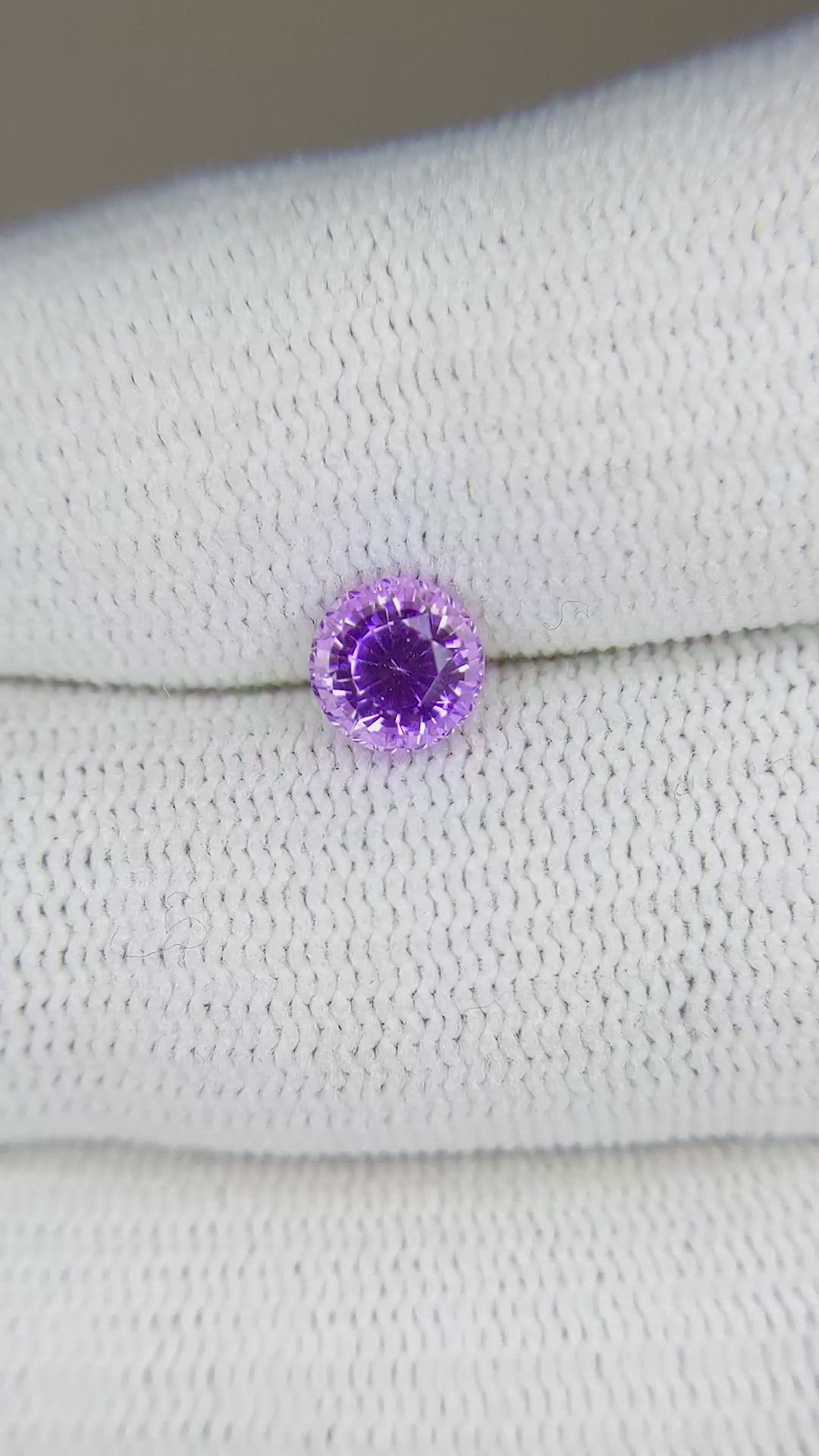 1.05 Ct. Purplish Pink Sapphire from Ceylon (Sri Lanka) Size Video