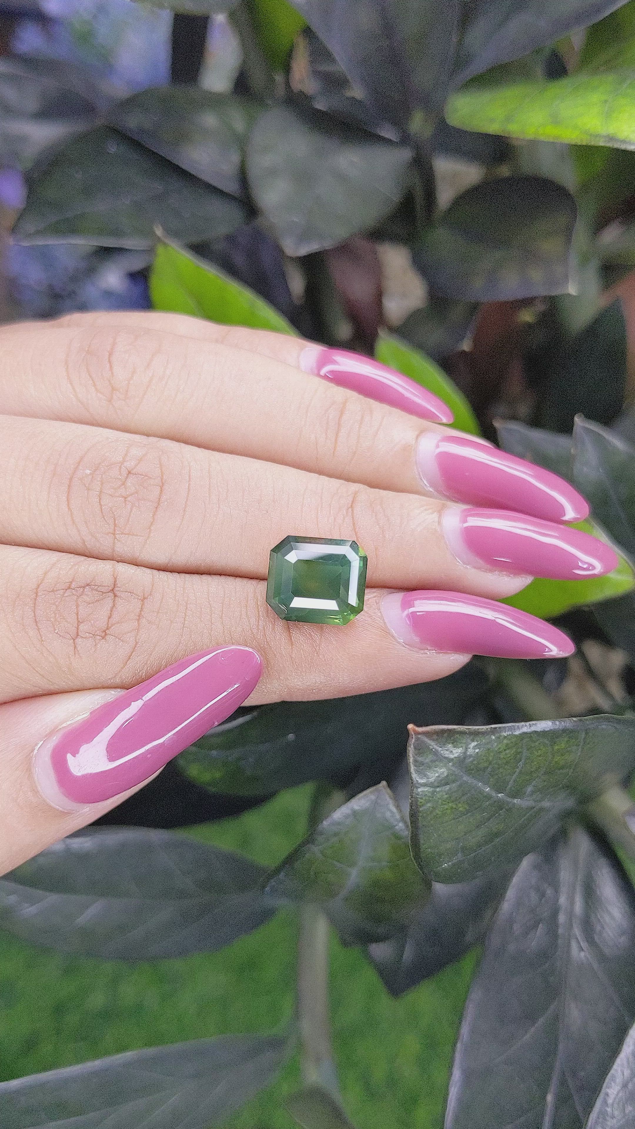 8.16 Ct. Yellowish Green Sapphire from Madagascar Size Video