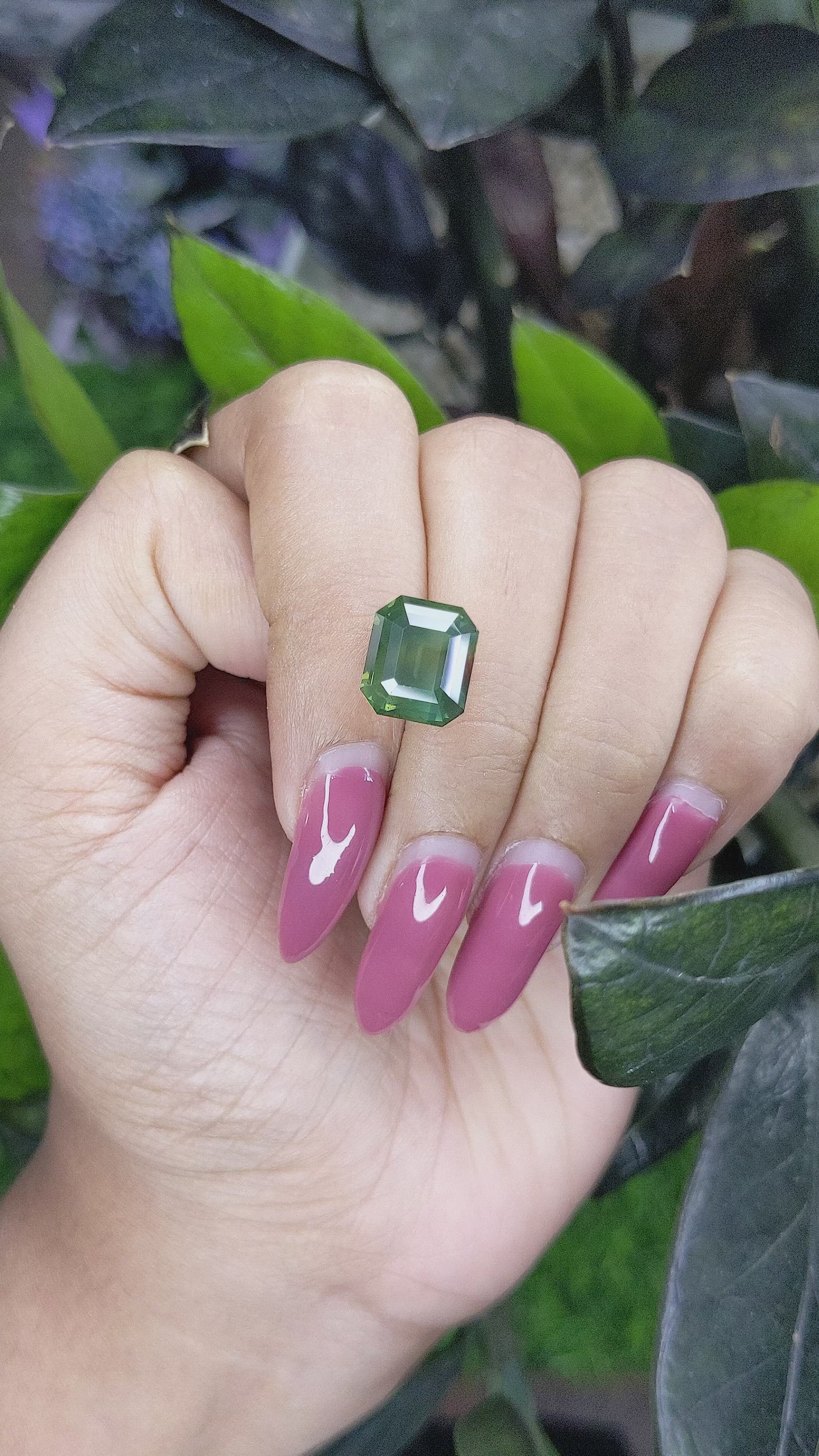 8.16 Ct. Yellowish Green Sapphire from Madagascar Size Video