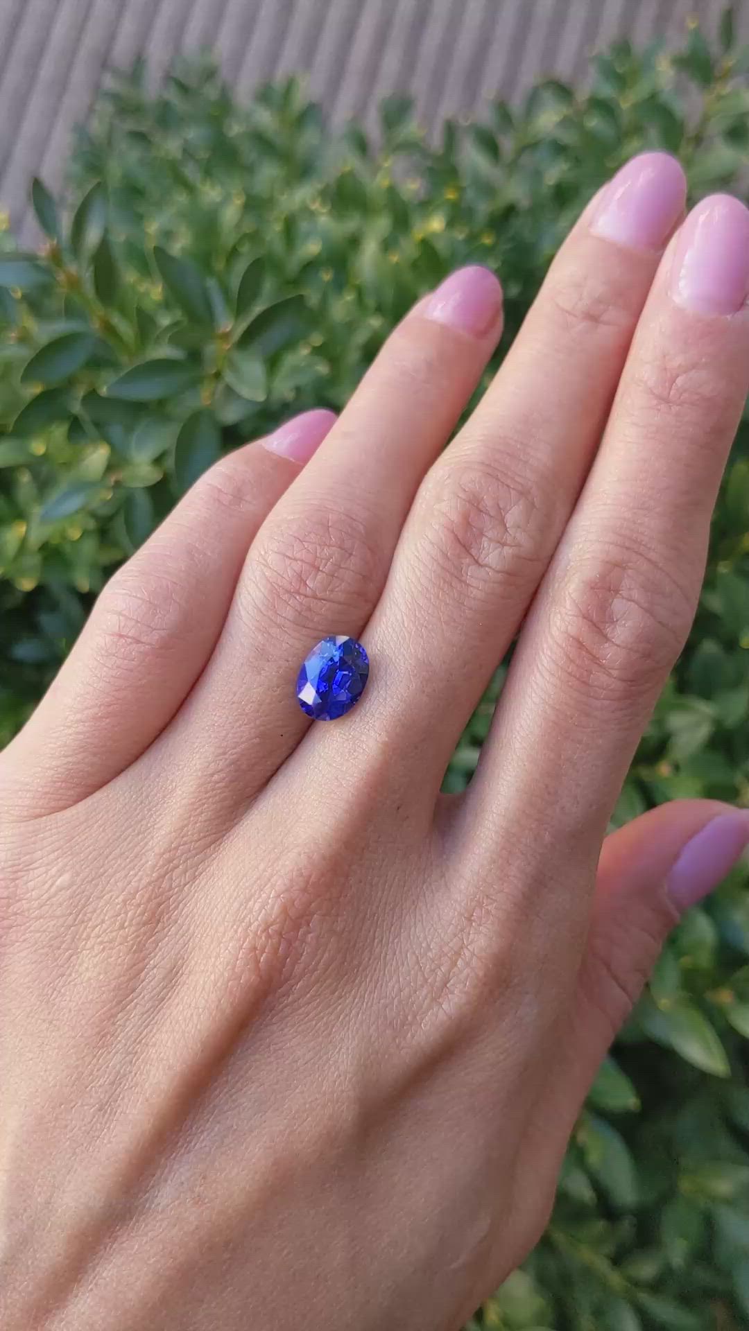 3.15 Ct. Blue Sapphire from Ceylon (Sri Lanka) Size Video