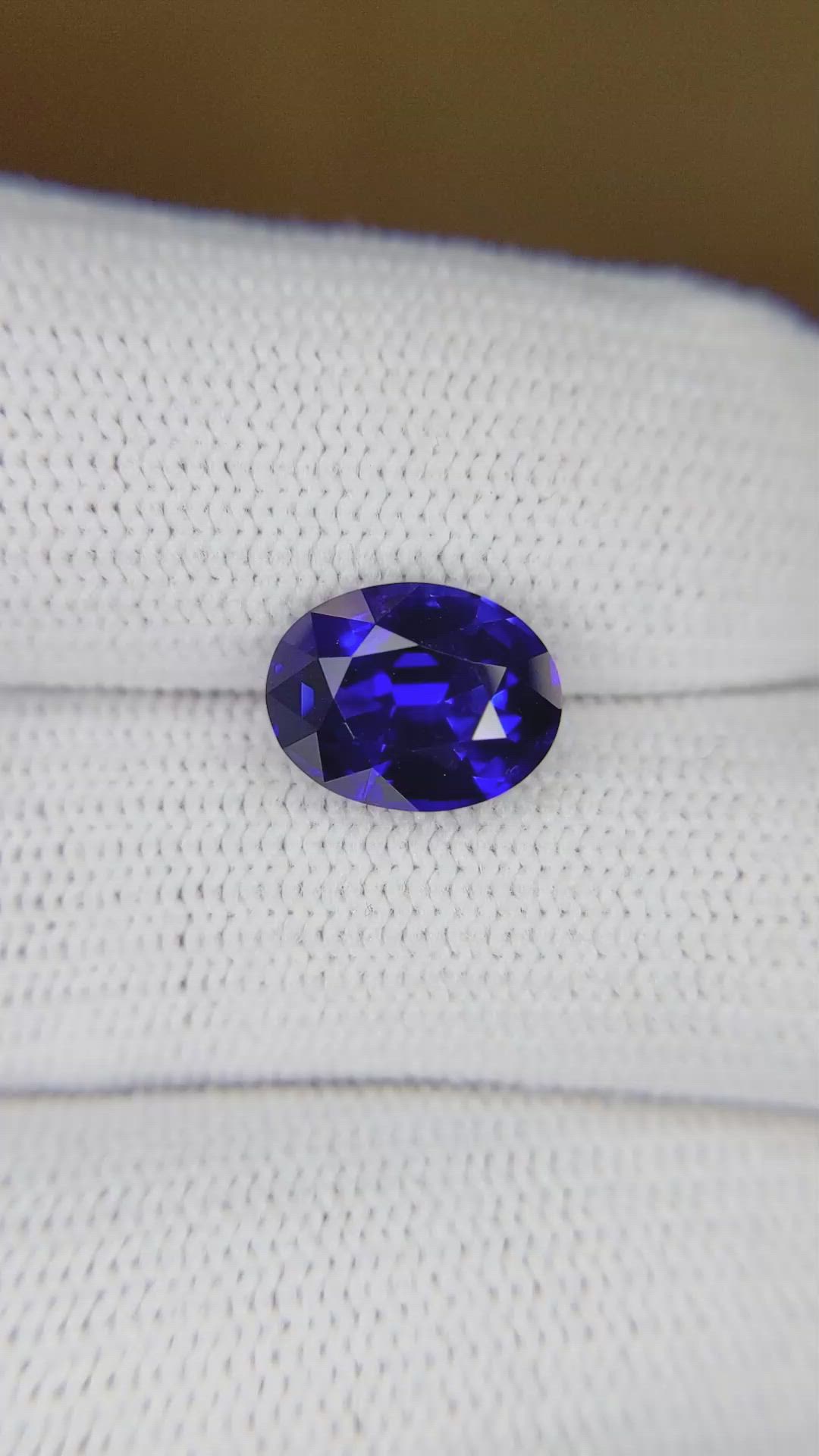 3.12 Ct. Blue Sapphire from Ceylon (Sri Lanka) Size Video