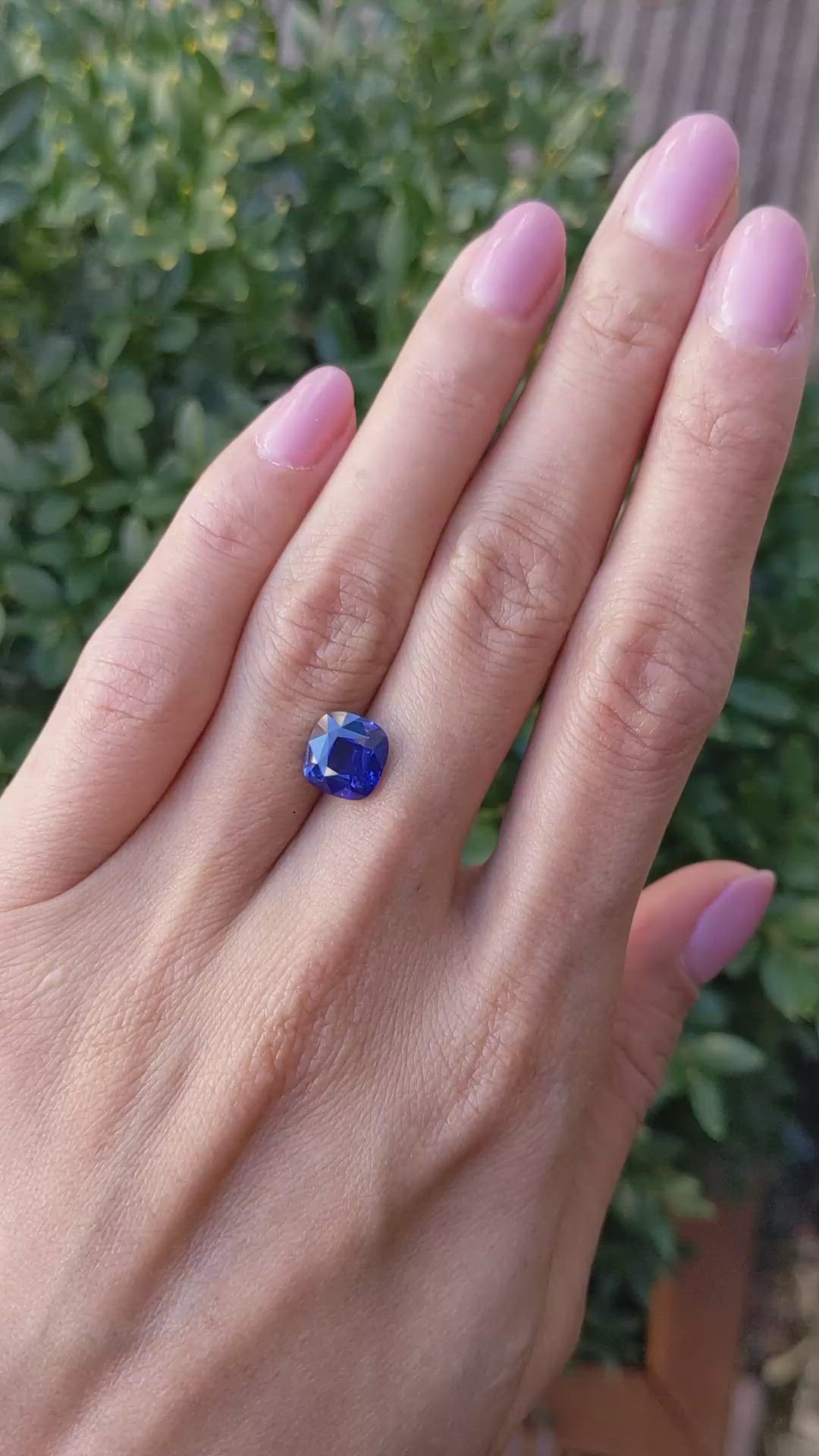 3.00 Ct. Blue Sapphire from Ceylon (Sri Lanka) Size Video