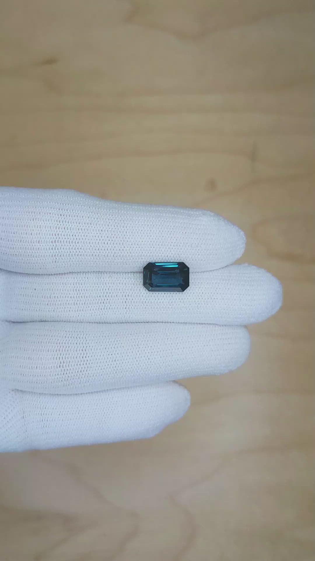 4.02 Ct. Greenish Blue Sapphire from Ceylon (Sri Lanka) Size Video
