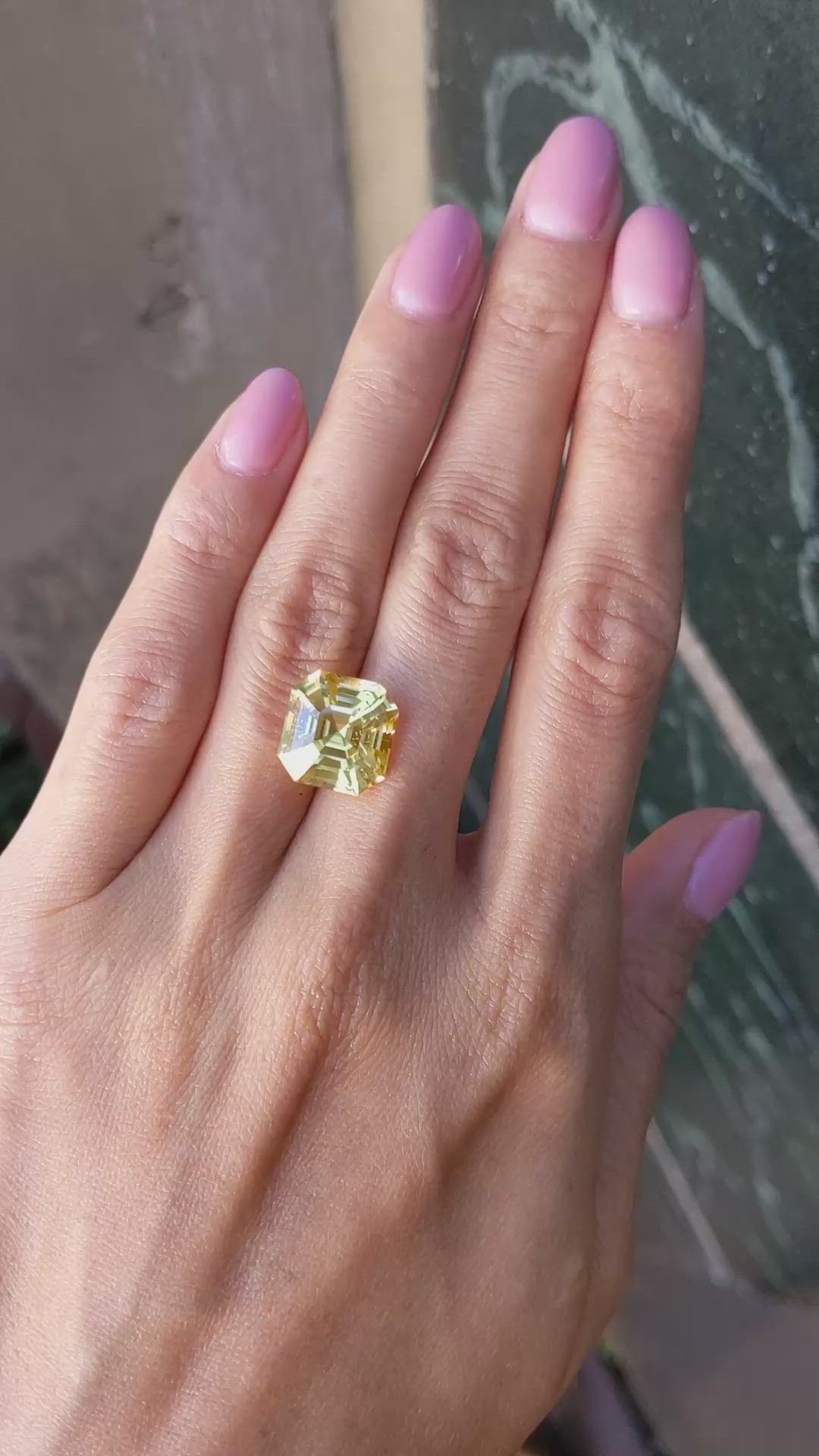 10.20 Ct. Yellow Sapphire from Ceylon (Sri Lanka) Size Video