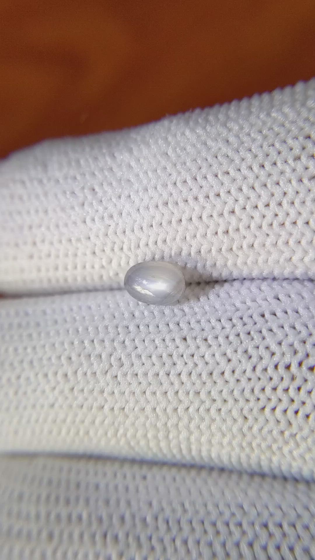 0.78 Ct. Bluish Grey Star Sapphire from Ceylon (Sri Lanka) Size Video