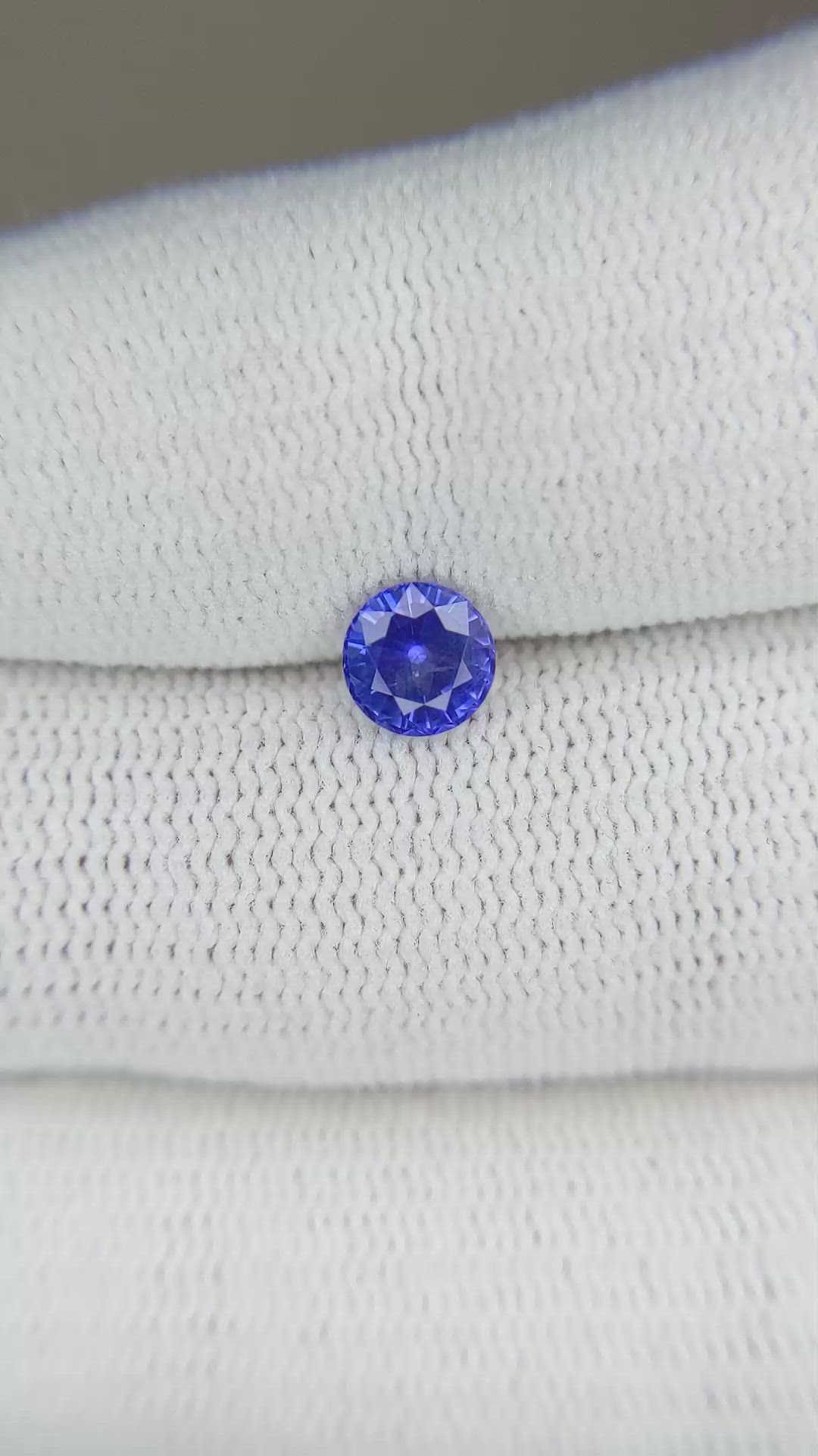 0.76 Ct. Color Change Sapphire from Ceylon (Sri Lanka) Size Video