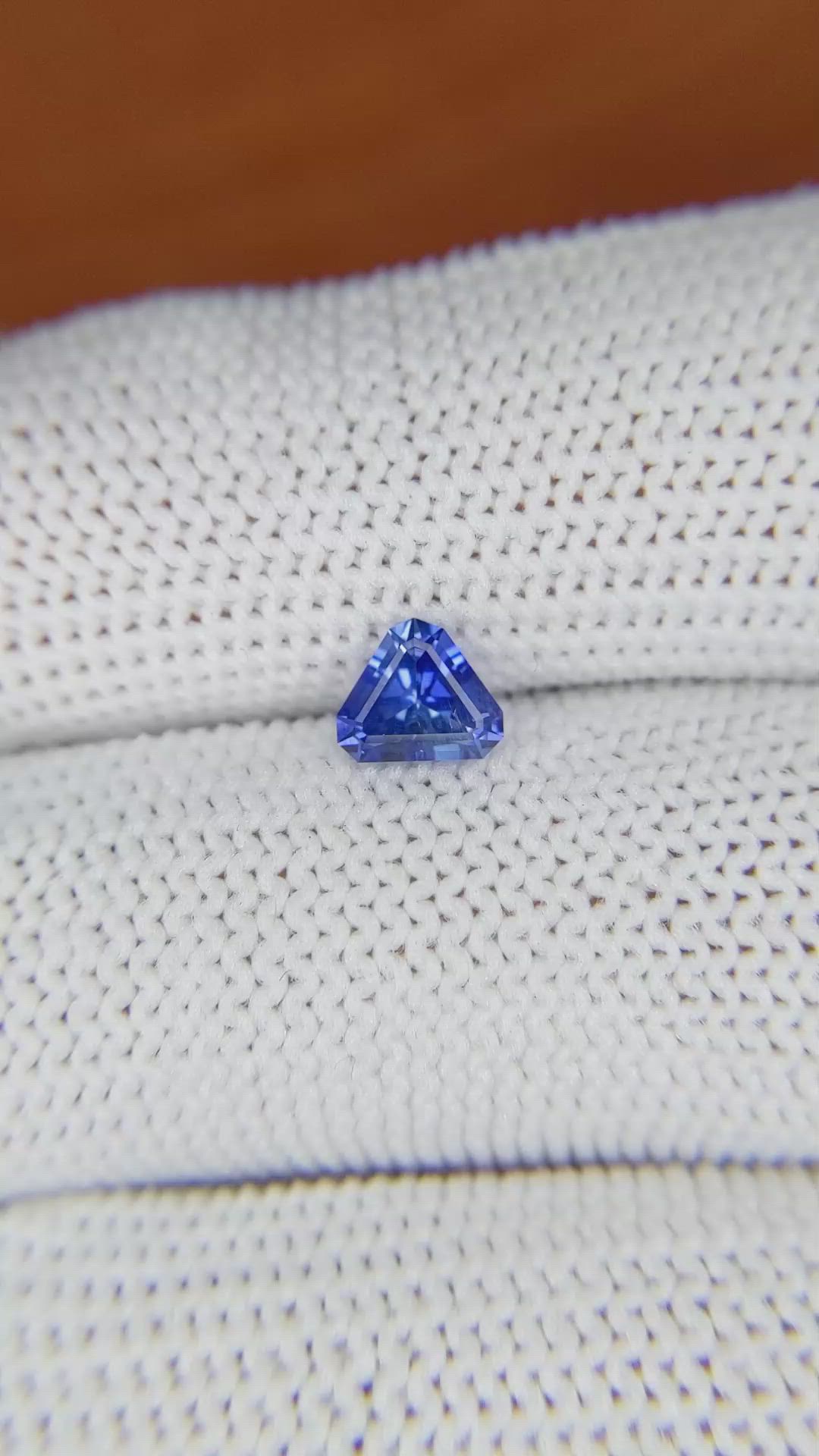 0.66 Ct. Blue Sapphire from Ceylon (Sri Lanka) Size Video