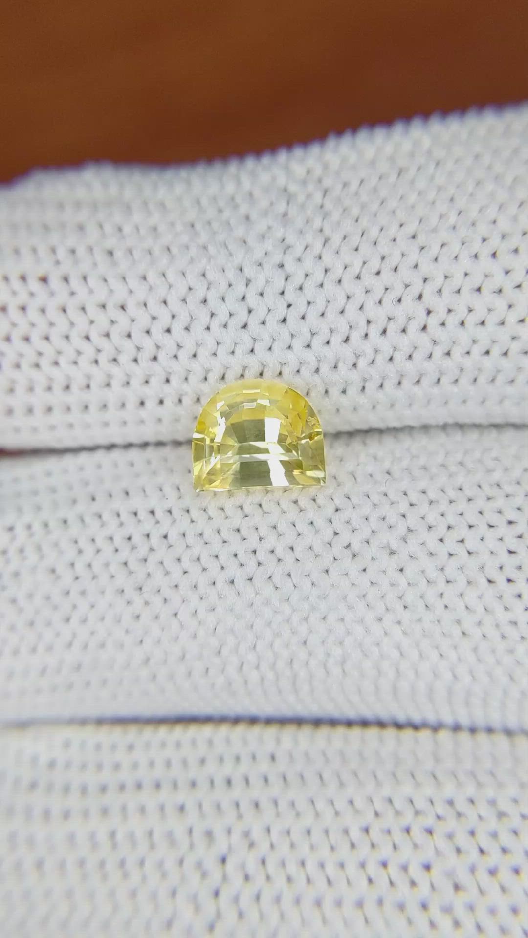 1.71 Ct. Yellow Sapphire from Ceylon (Sri Lanka) Size Video