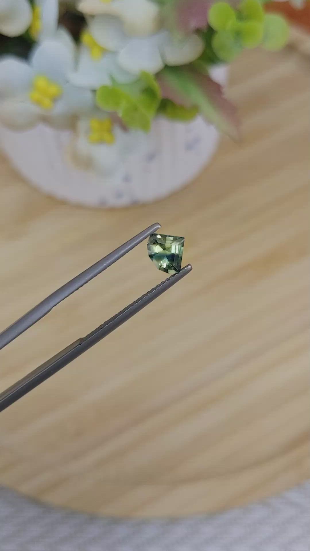 0.85 Ct. Bi Color Sapphire from Madagascar Size Video