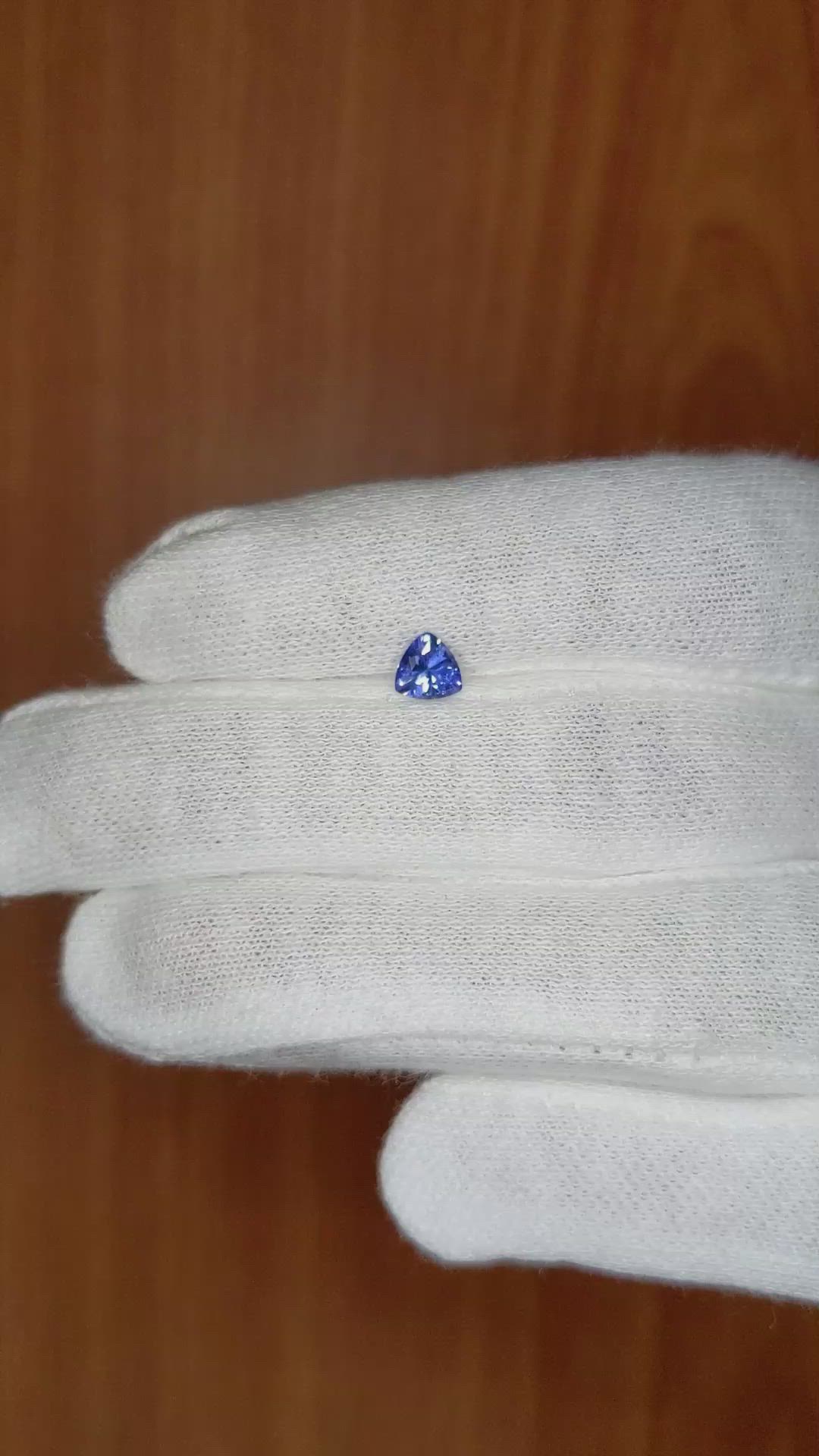 0.47 Ct. Blue Sapphire from Ceylon (Sri Lanka) Size Video
