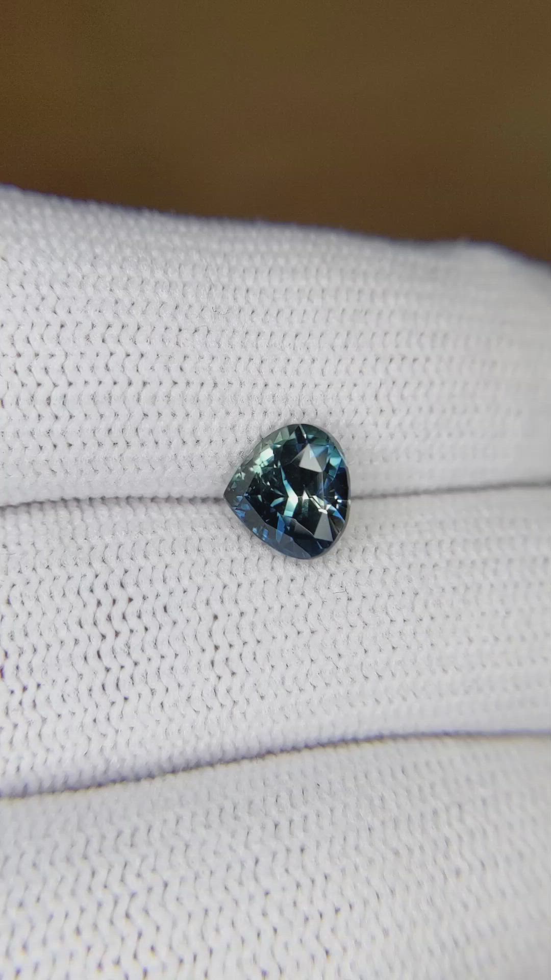 1.60 Ct. Bi Color Sapphire from Tanzania Size Video