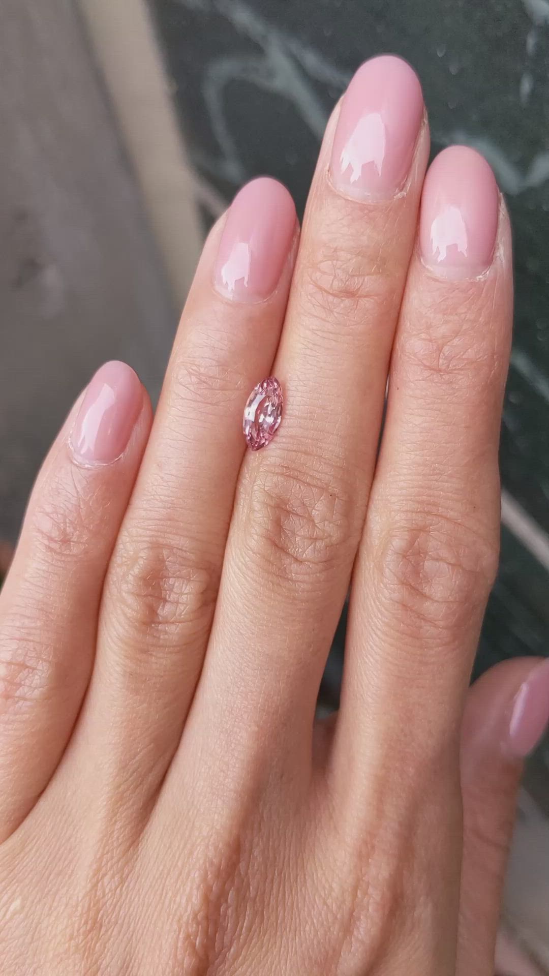 1.03 Ct. Padparadscha Sapphire from Ceylon (Sri Lanka) Size Video