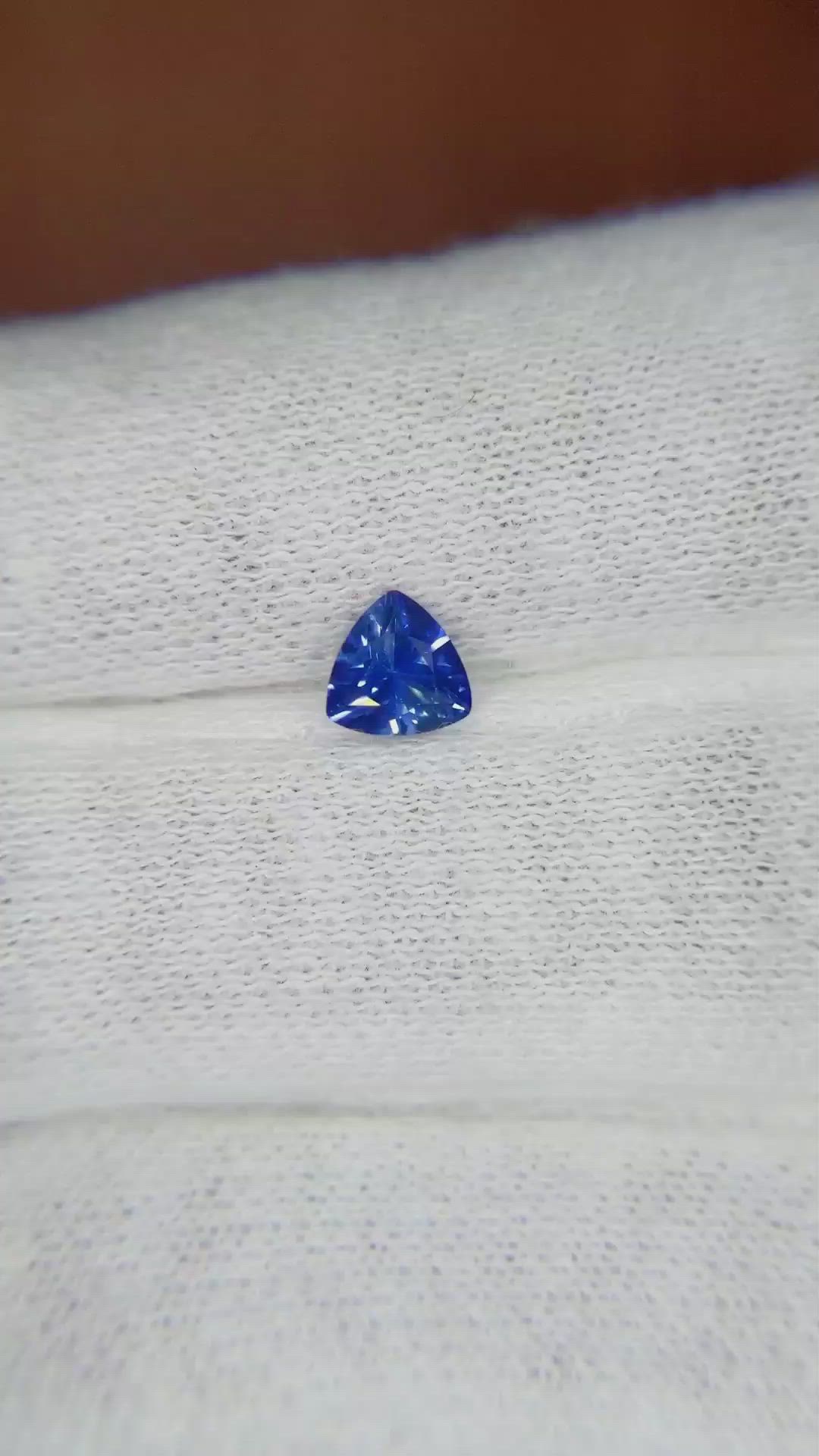 0.47 Ct. Blue Sapphire from Ceylon (Sri Lanka) Size Video