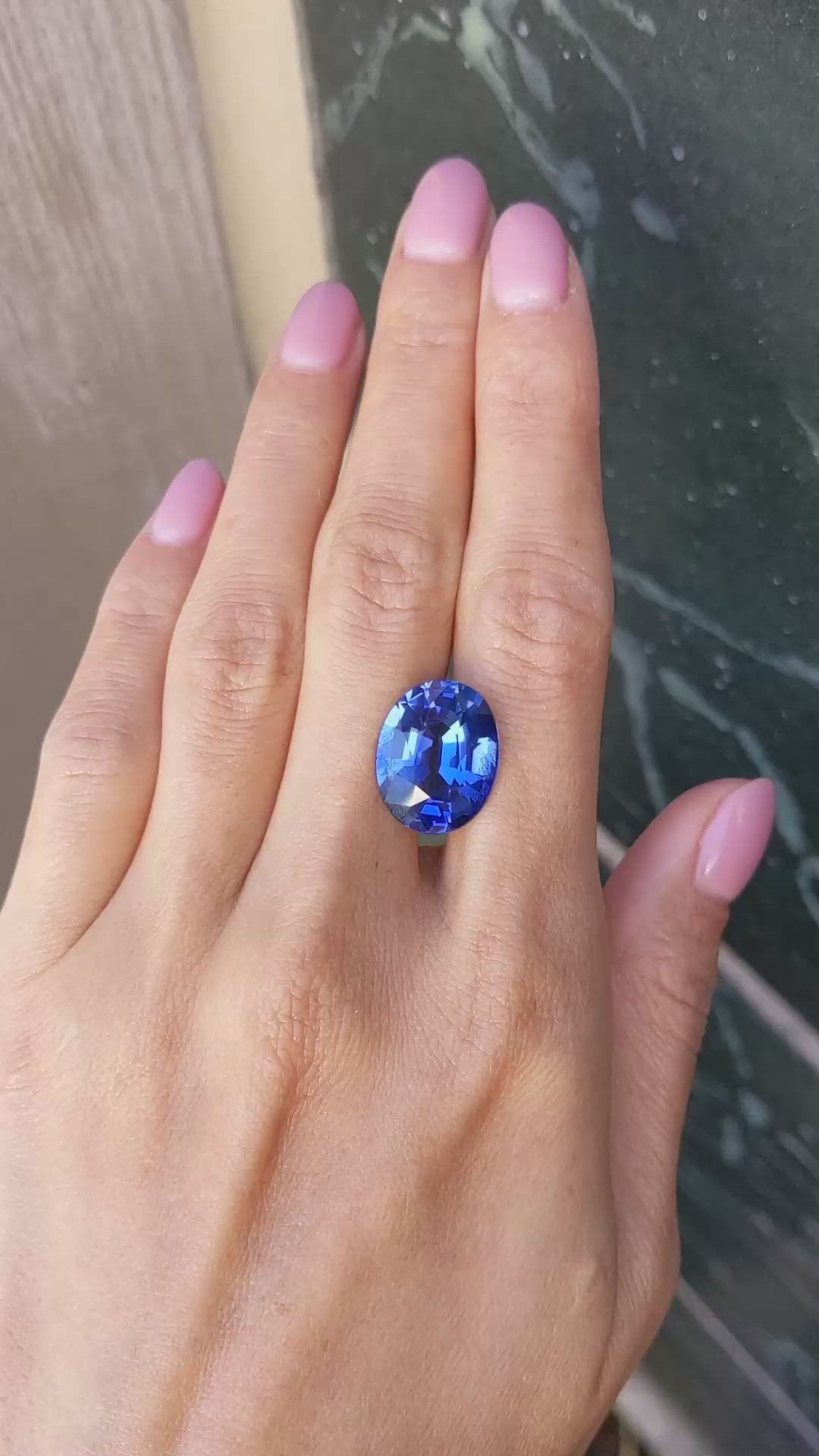 14.15 Ct. Blue Sapphire from Ceylon (Sri Lanka) Size Video