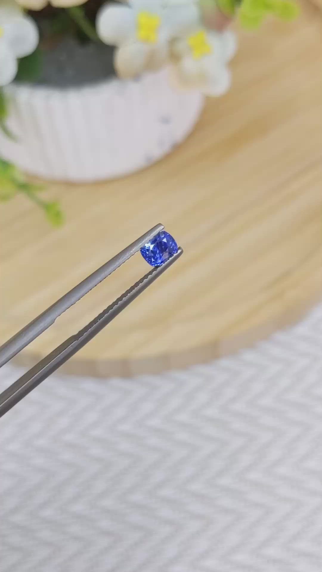 0.74 Ct. Blue Sapphire from Ceylon (Sri Lanka) Size Video