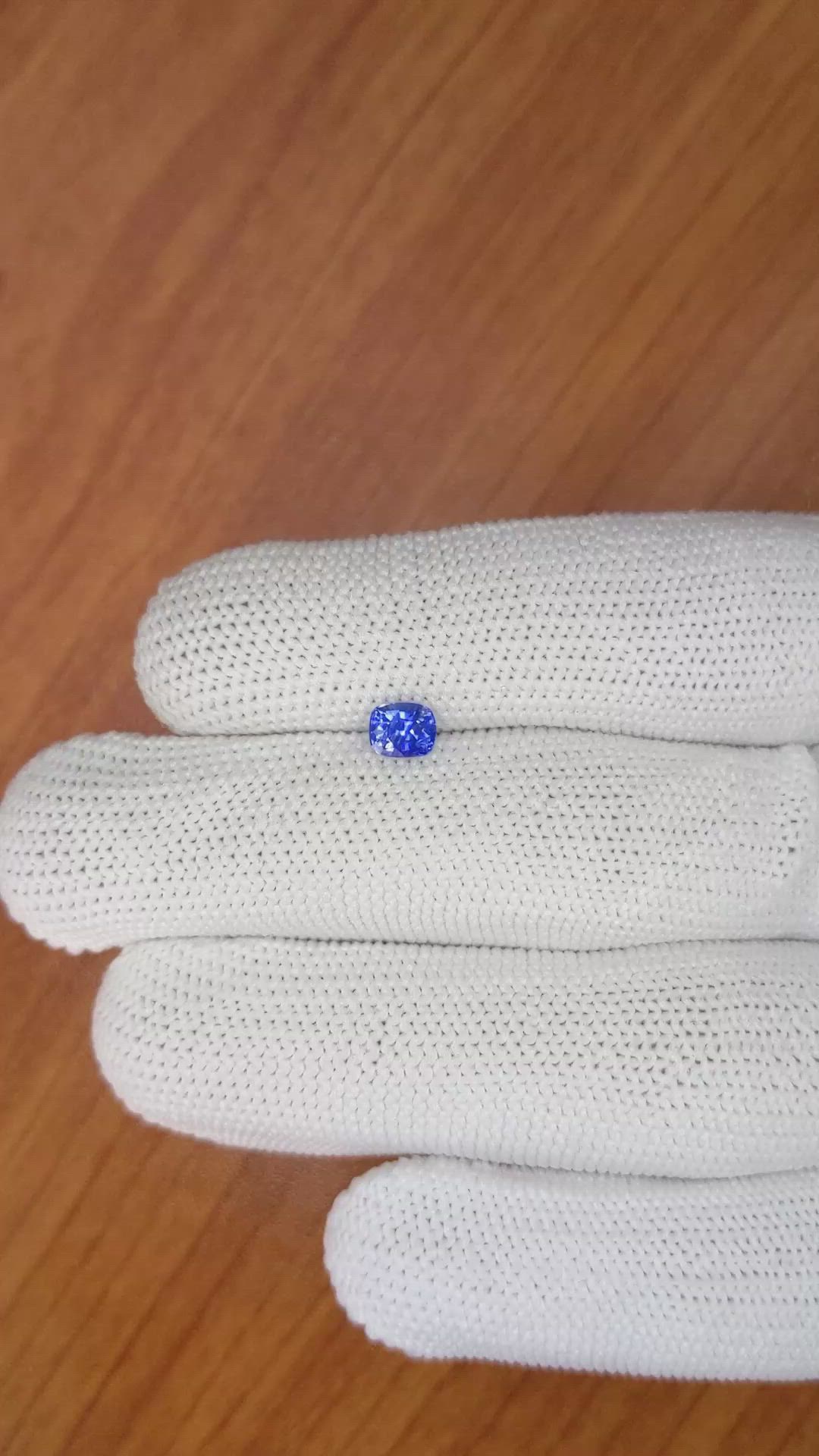 0.74 Ct. Blue Sapphire from Ceylon (Sri Lanka) Size Video
