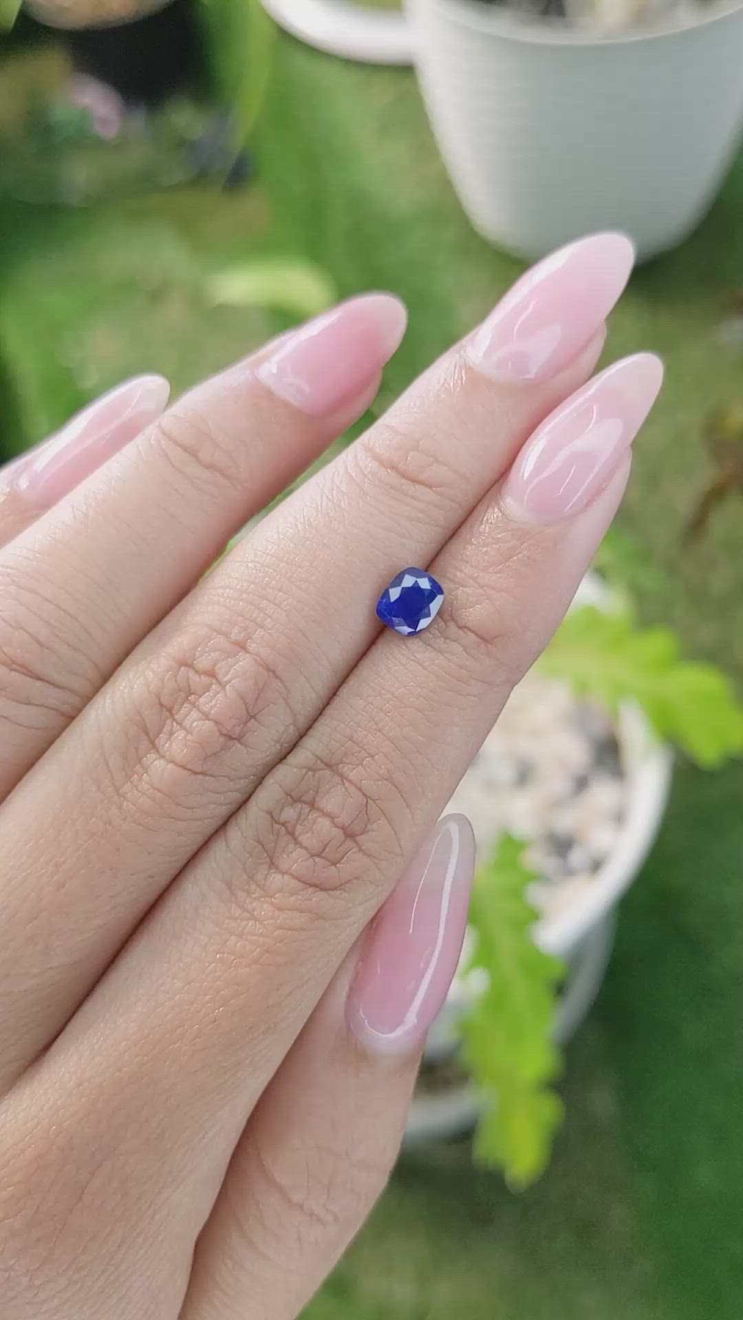 1.09 Ct. Blue Sapphire from Ceylon (Sri Lanka) Size Video