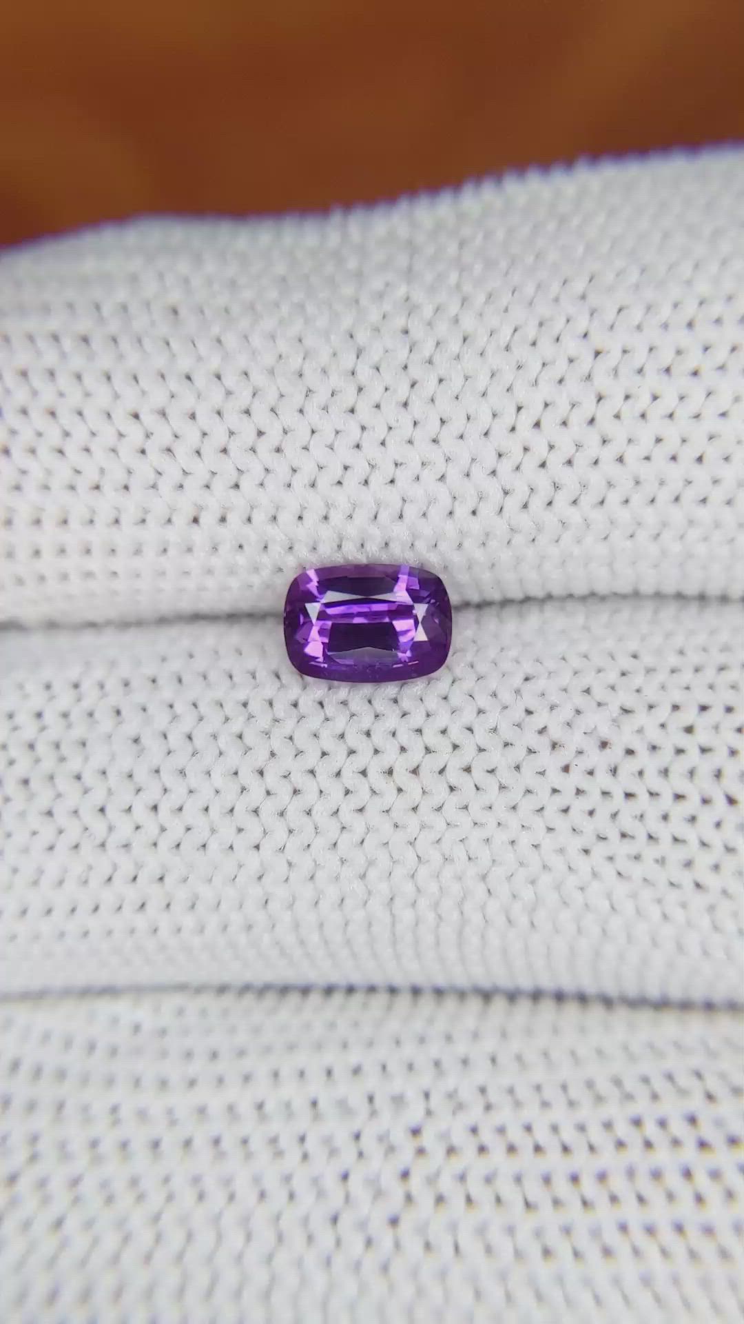 1.03 Ct. Pinkish Purple Sapphire from Ceylon (Sri Lanka) Size Video