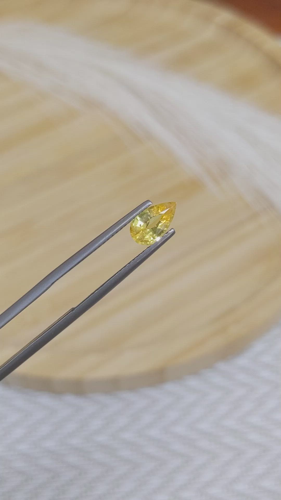 1.06 Ct. Orangish Yellow Sapphire from Ceylon (Sri Lanka) Size Video
