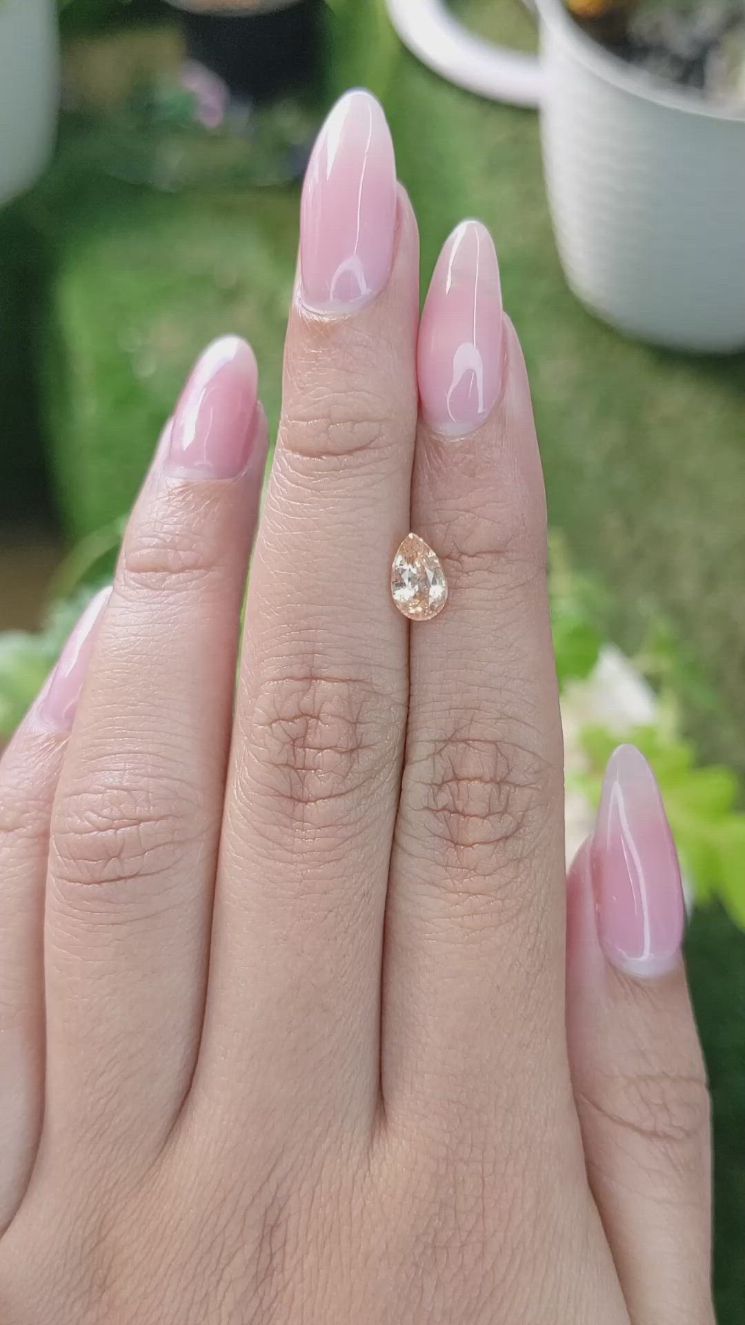 1.20 Ct. Padparadscha Sapphire from Ceylon (Sri Lanka) Size Video