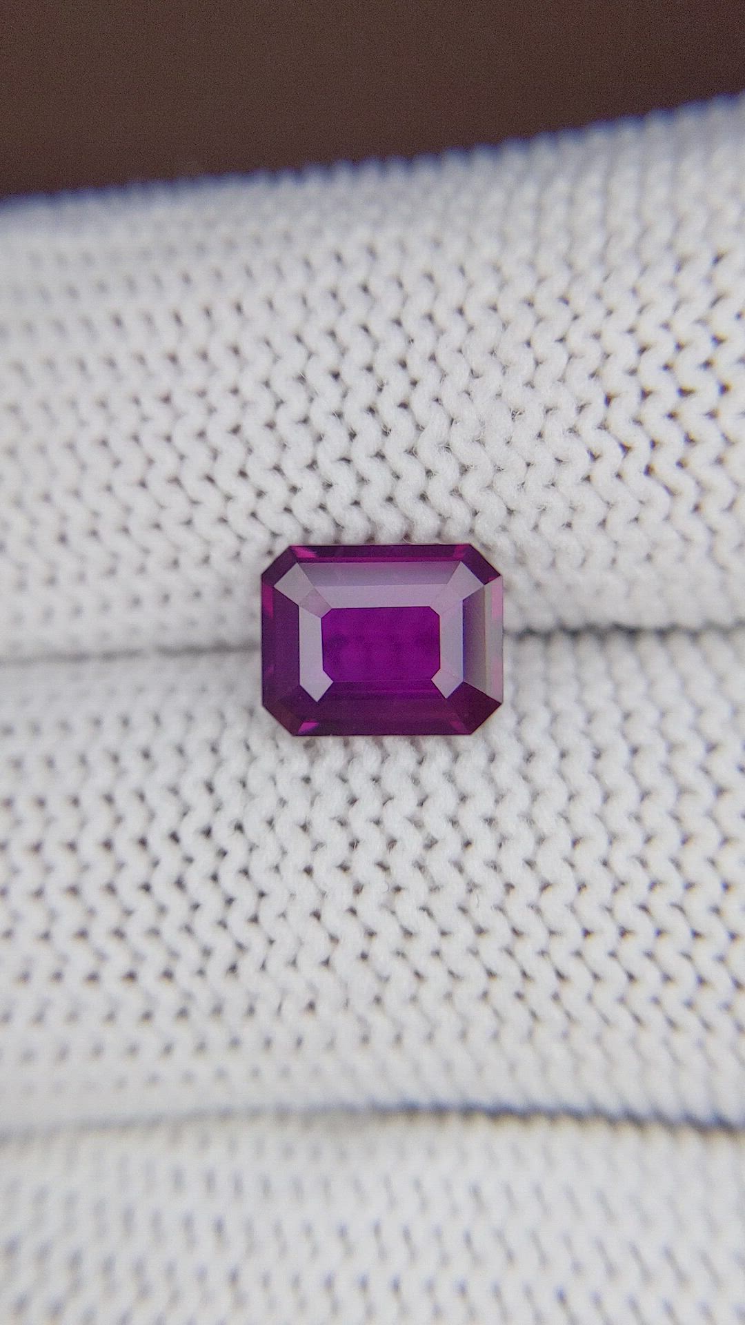 2.07 Ct. Pinkish Purple Sapphire from Ceylon (Sri Lanka) Size Video
